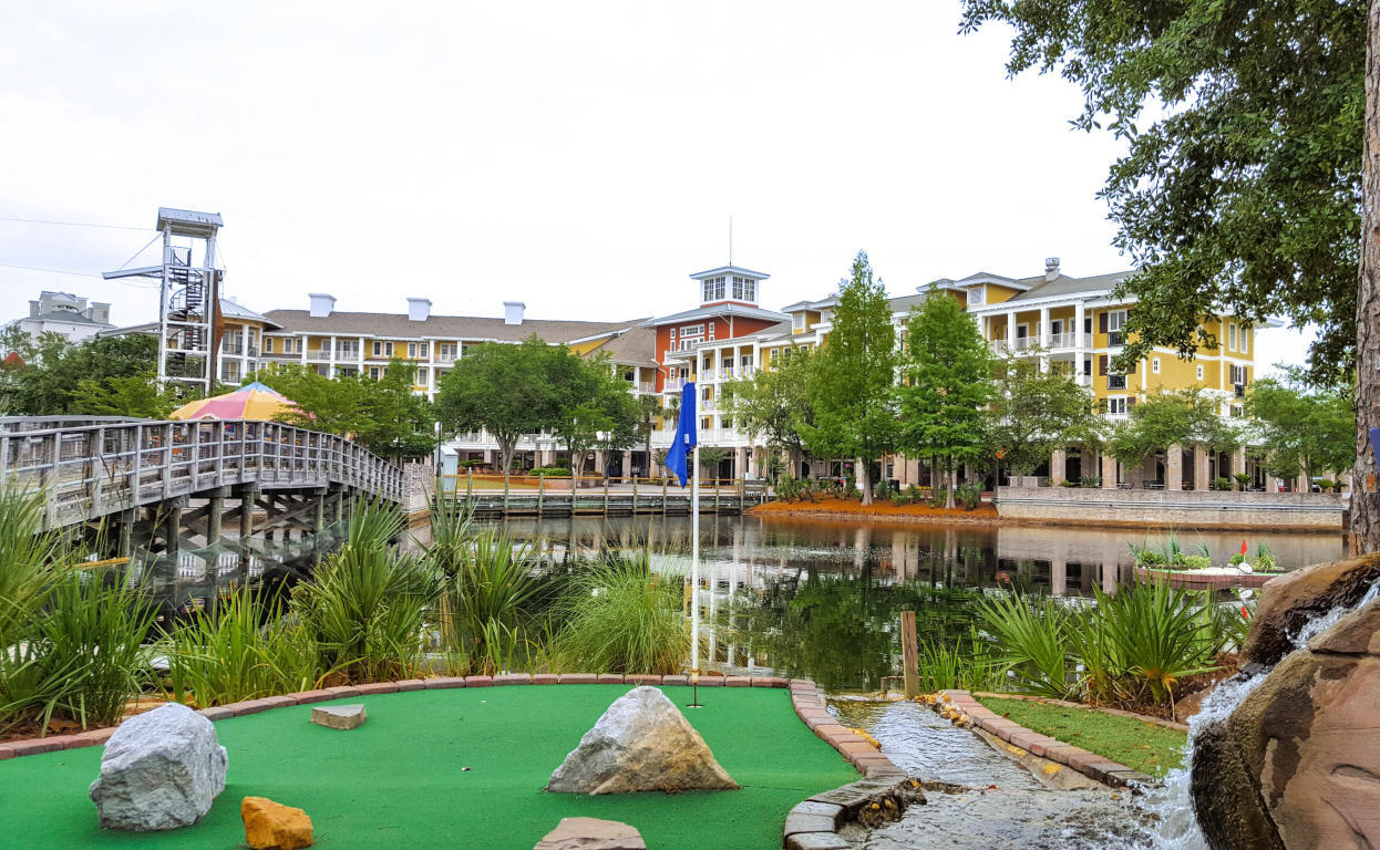 CRYSTAL LAKE II AT SANDESTIN - Residential