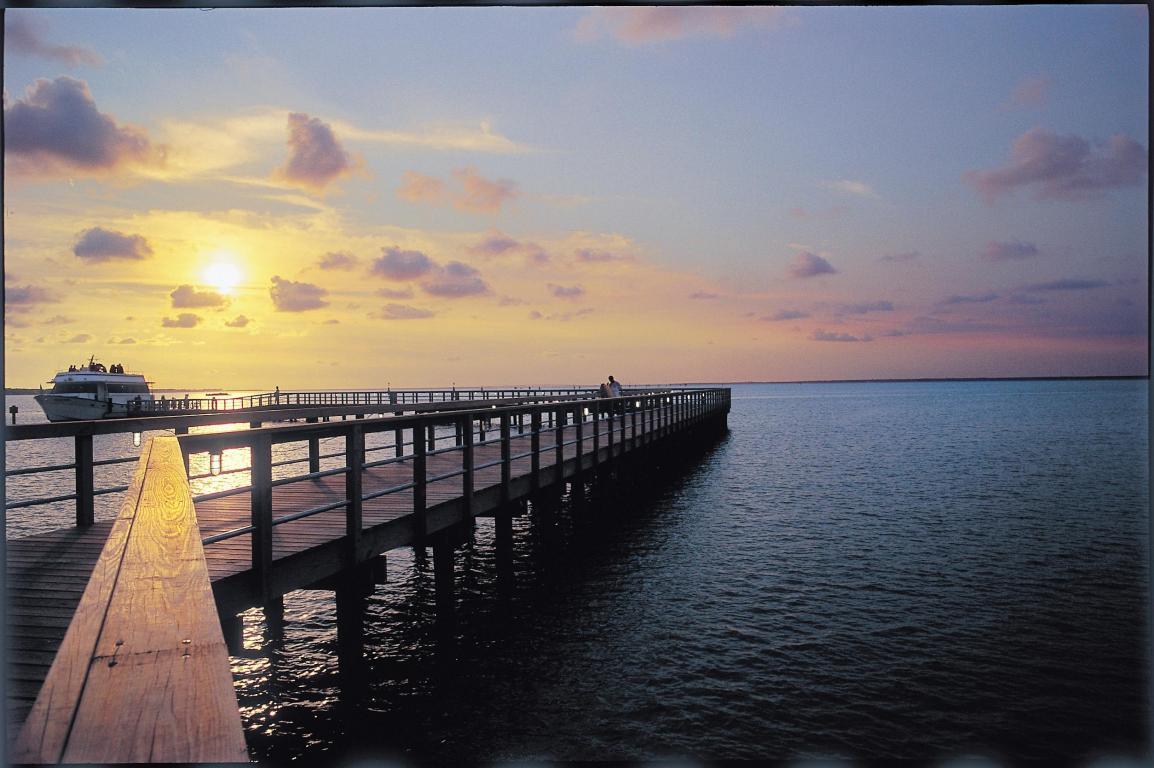 CRYSTAL LAKE II AT SANDESTIN - Residential