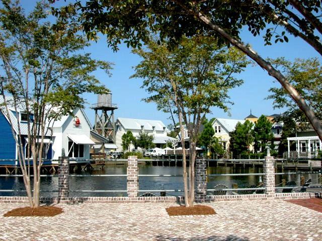 CRYSTAL LAKE II AT SANDESTIN - Residential