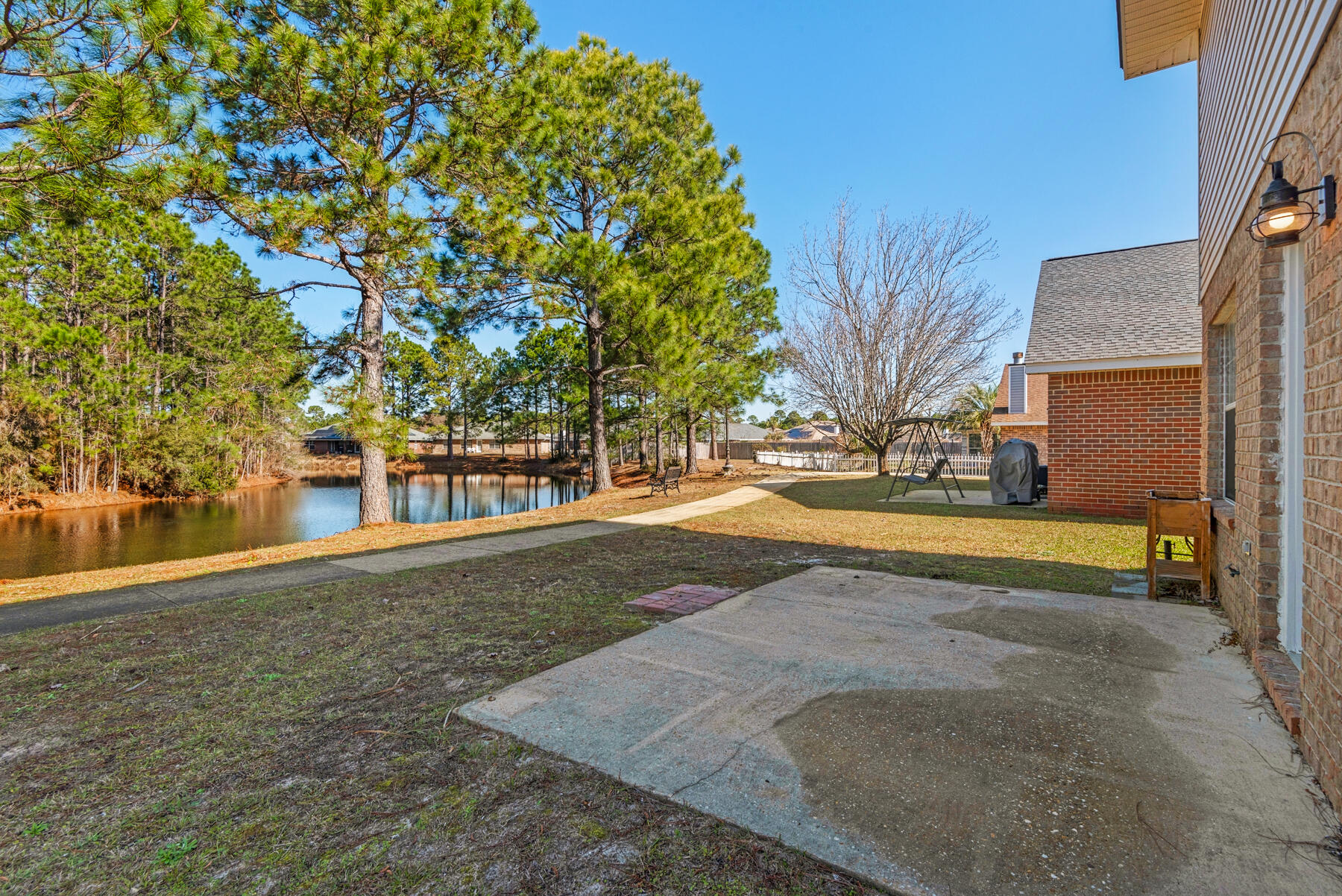 PARKER'S LANDING - Residential Lease