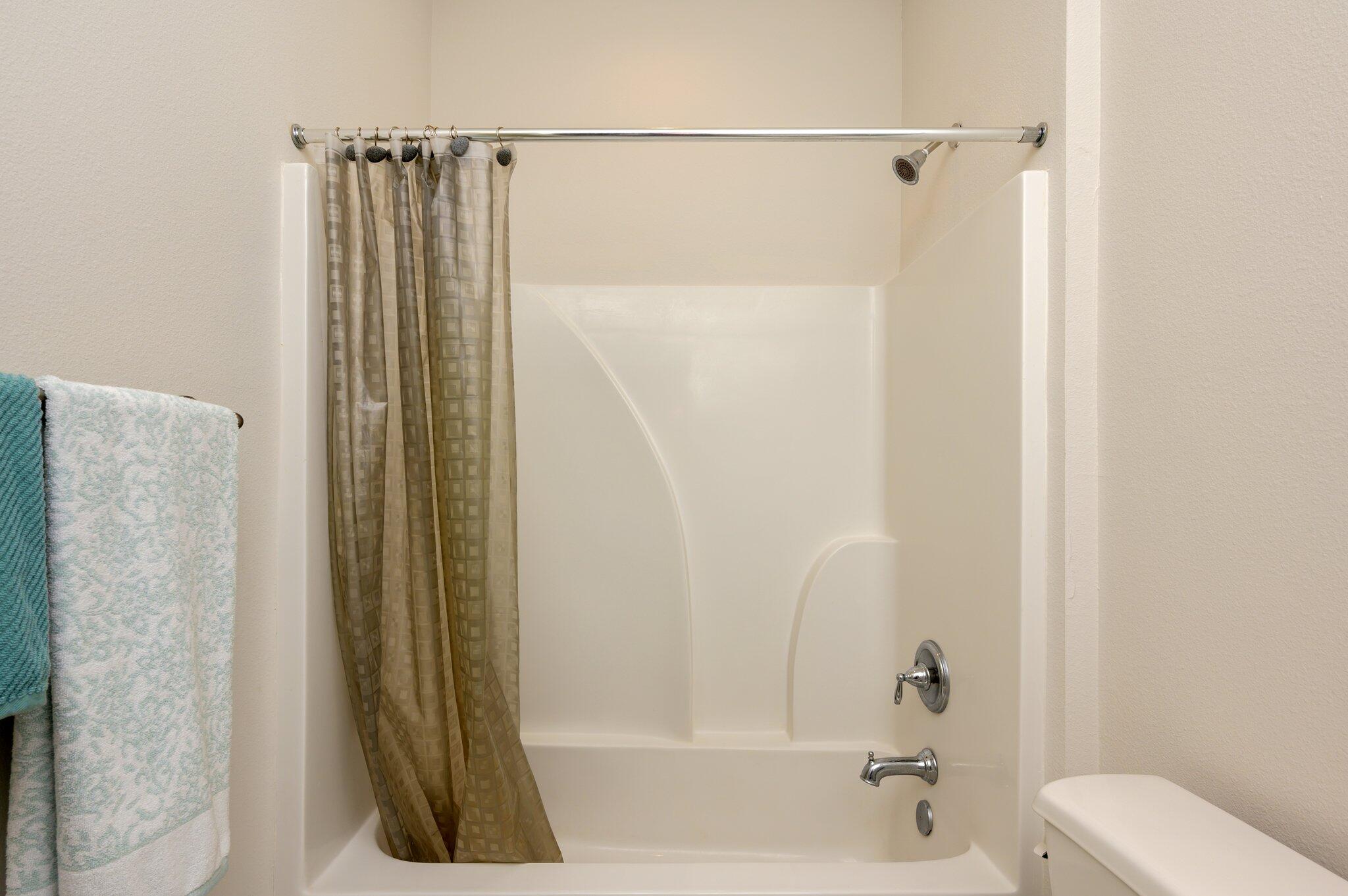 MILL CREEK FARMS - Residential