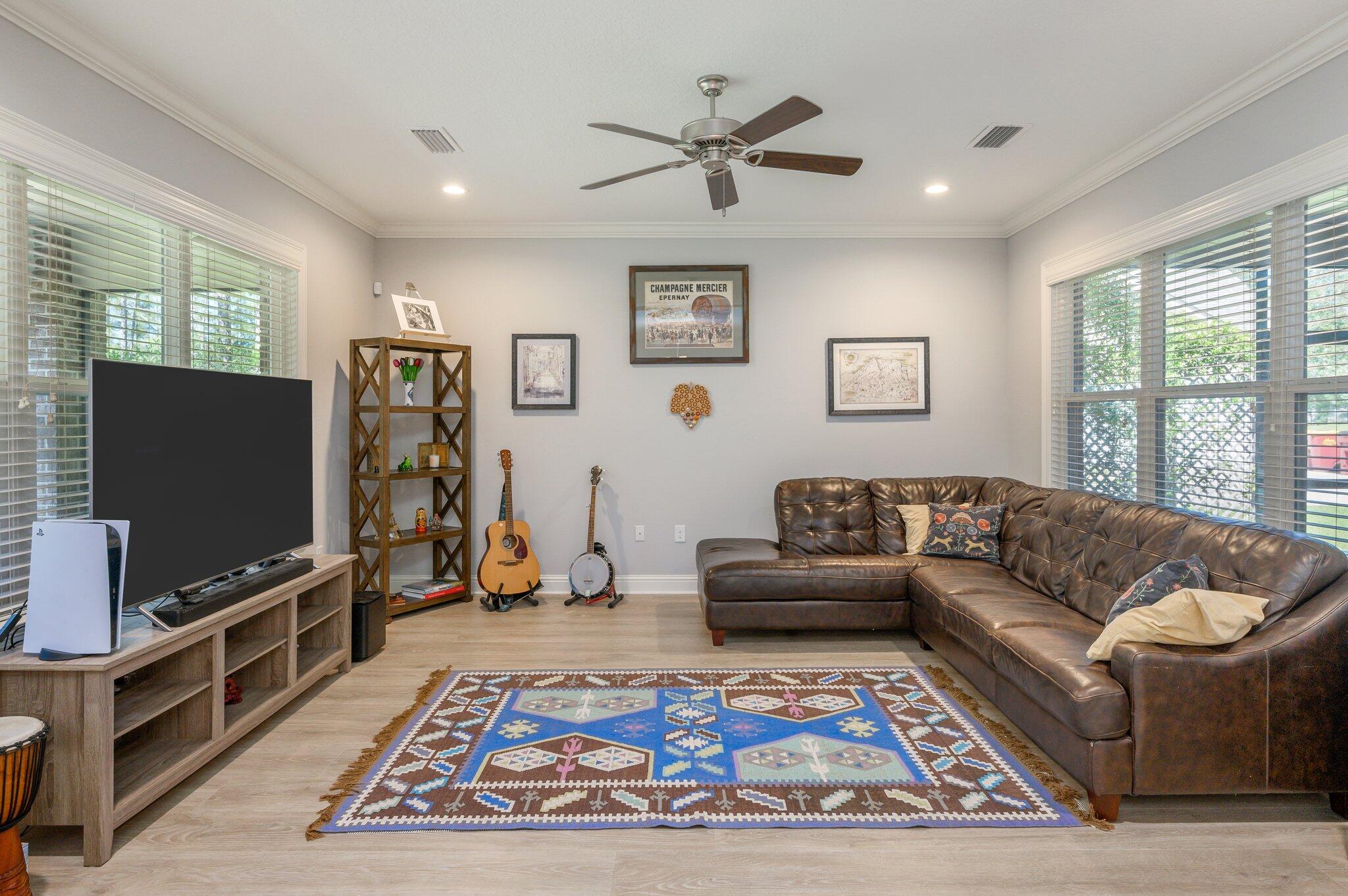 MILL CREEK FARMS - Residential