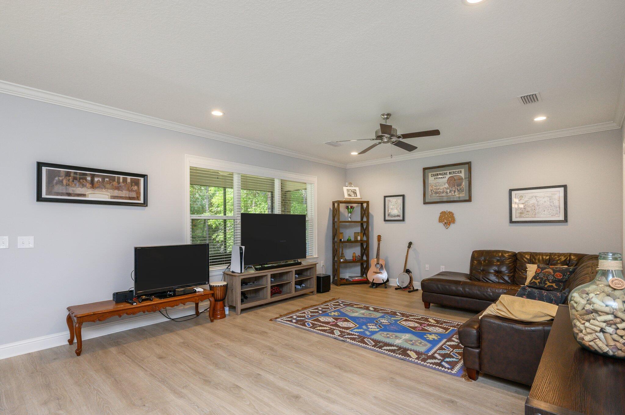 MILL CREEK FARMS - Residential