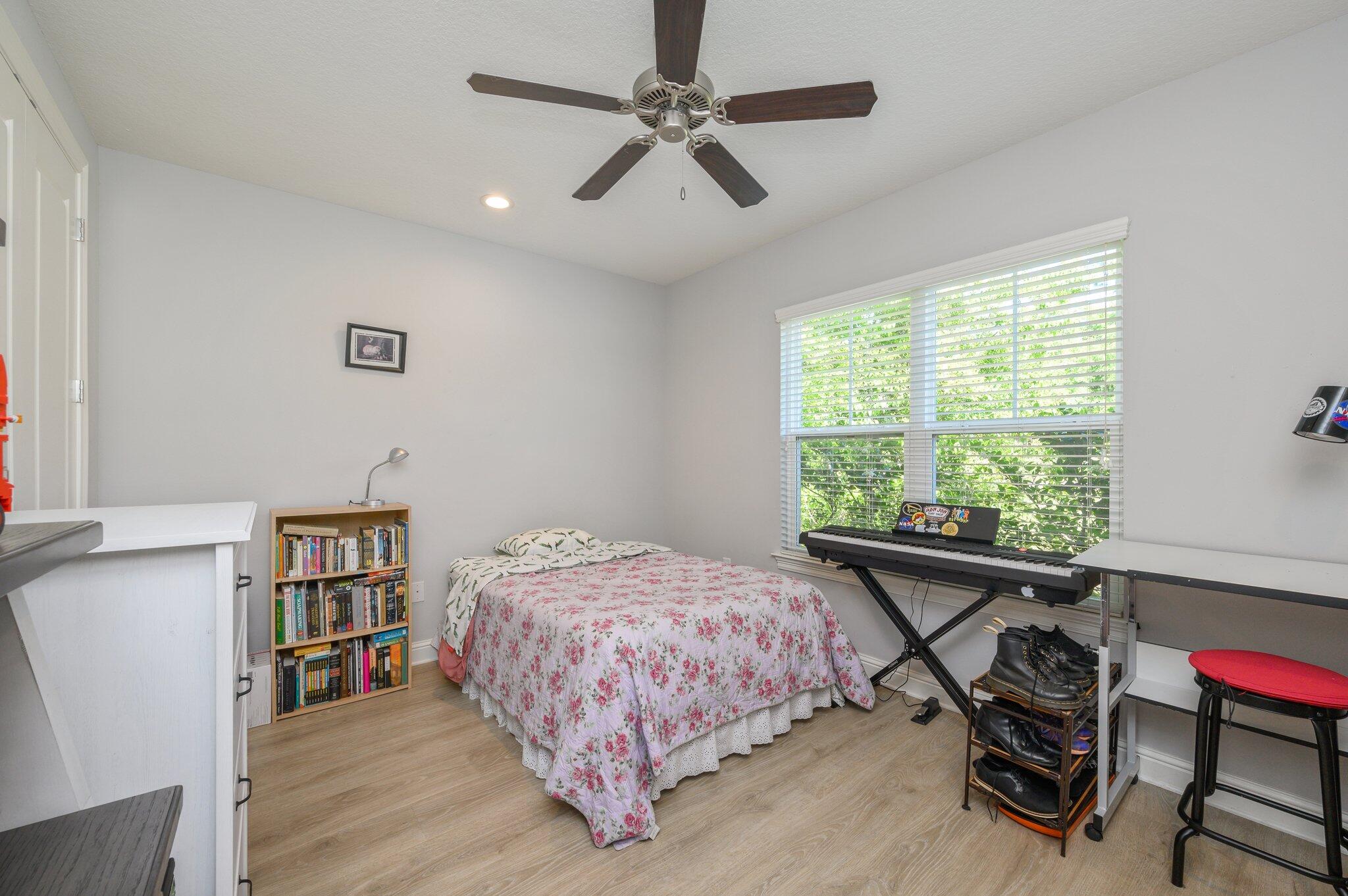 MILL CREEK FARMS - Residential