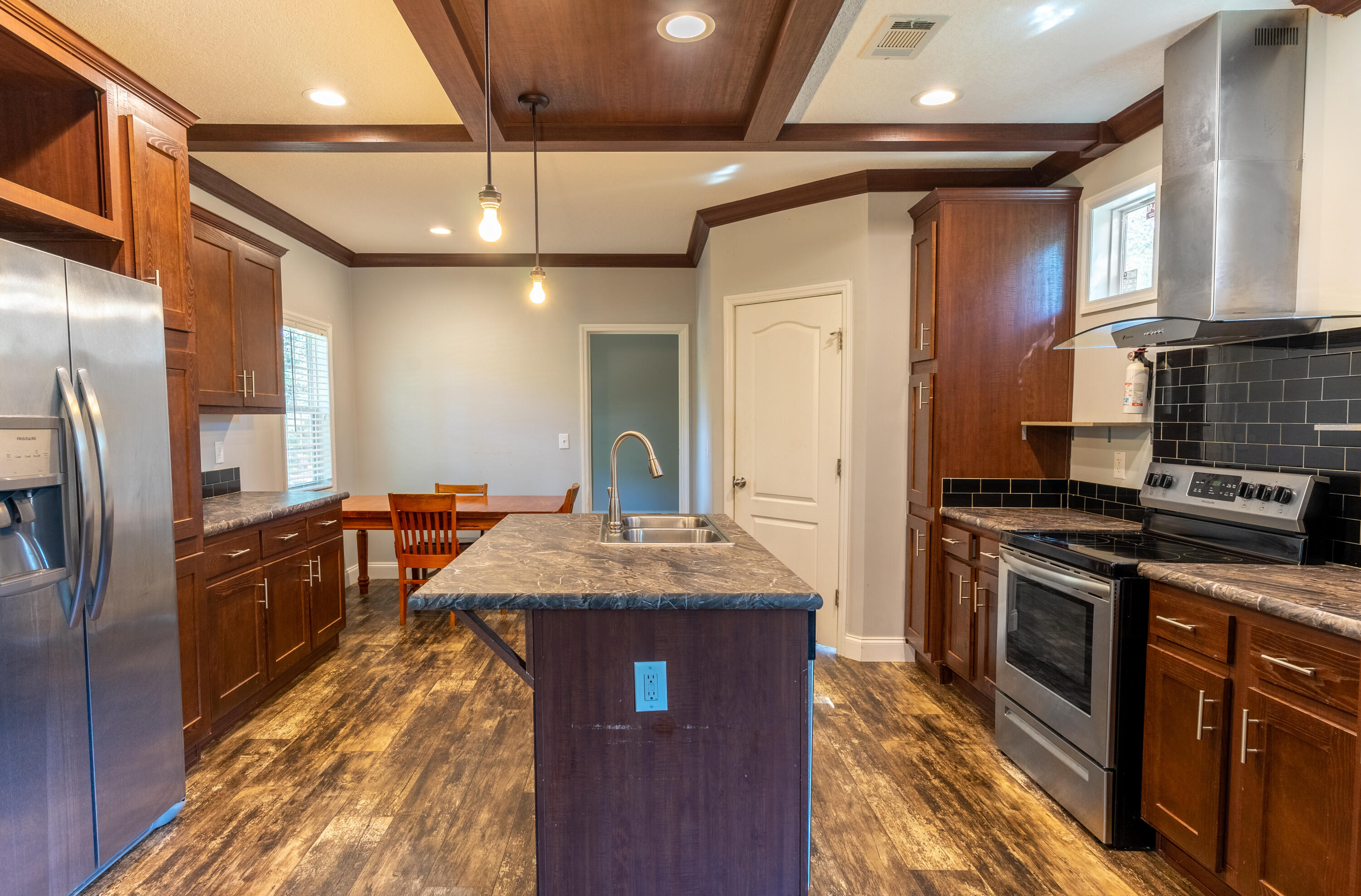 RUCKEL DRIVE - Residential
