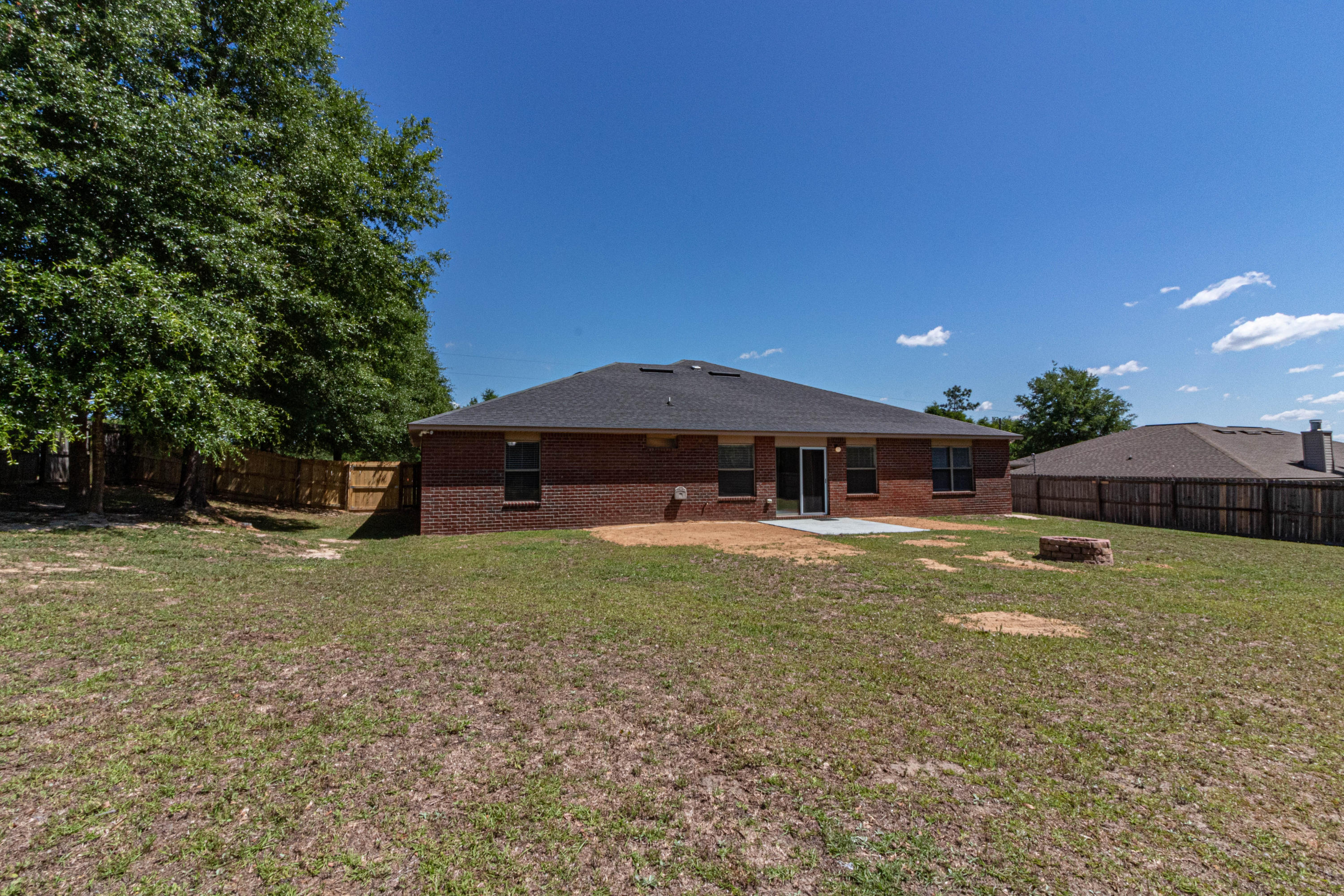 SILVER SPRINGS EST - Residential