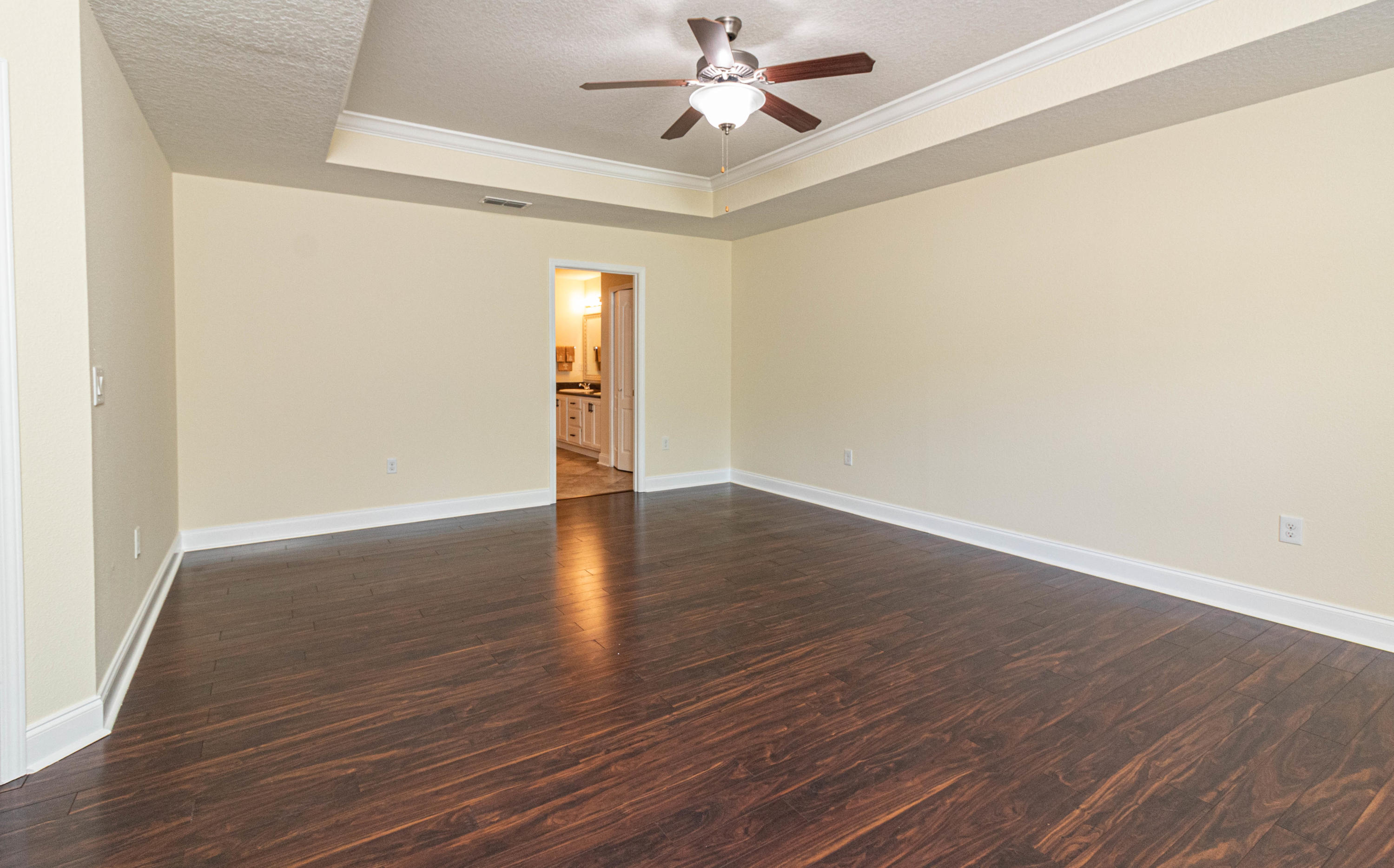 SILVER SPRINGS EST - Residential