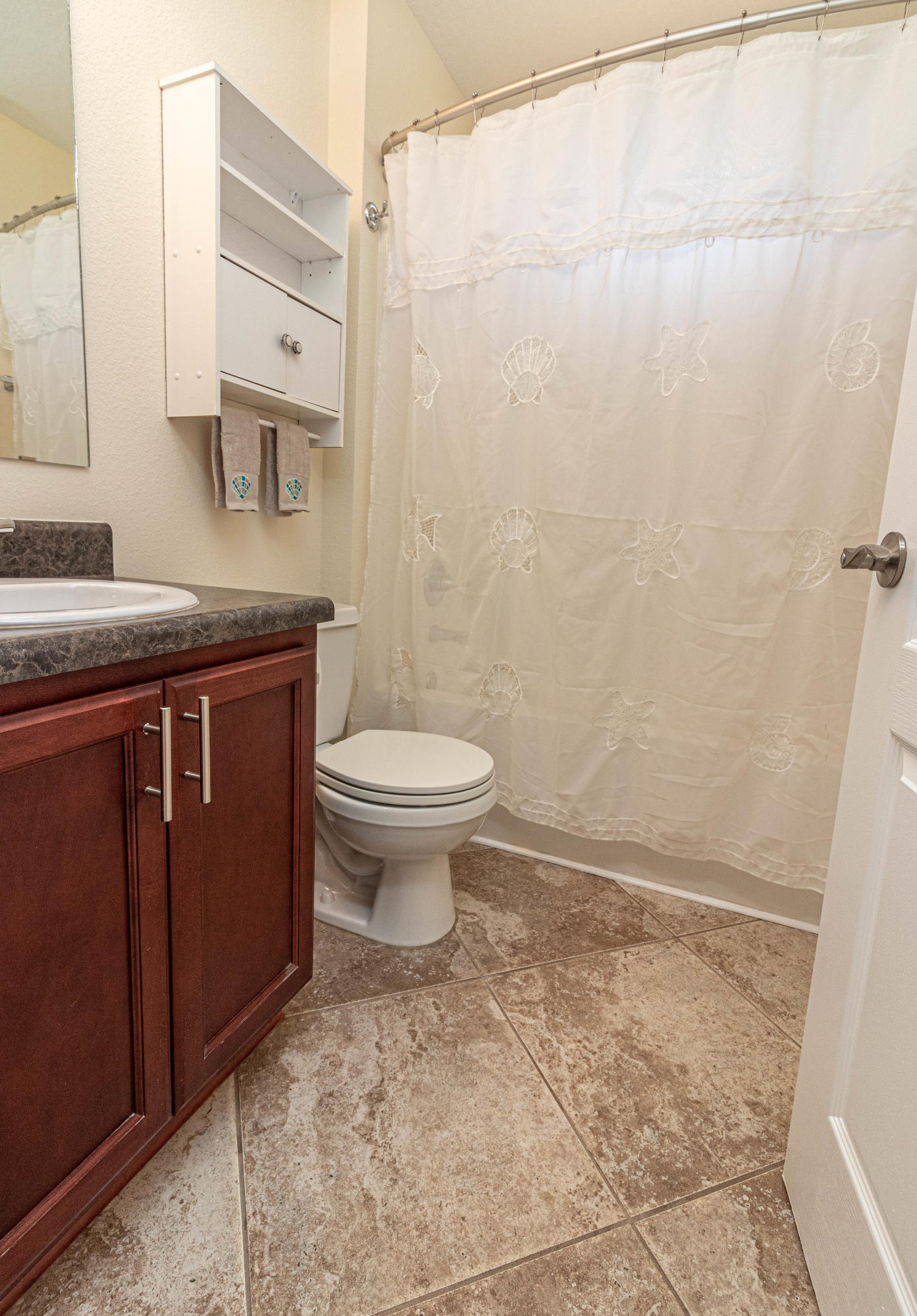 SILVER SPRINGS EST - Residential