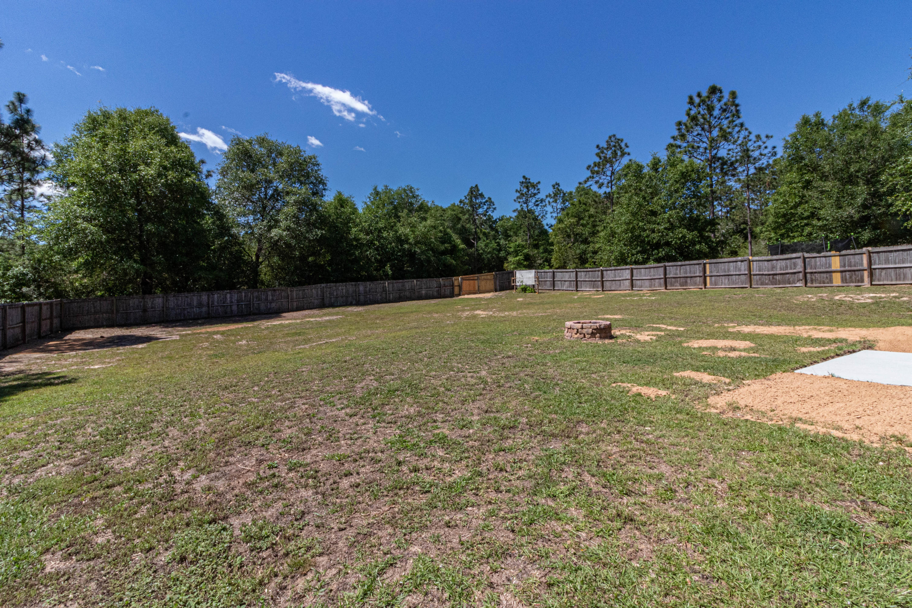 SILVER SPRINGS EST - Residential