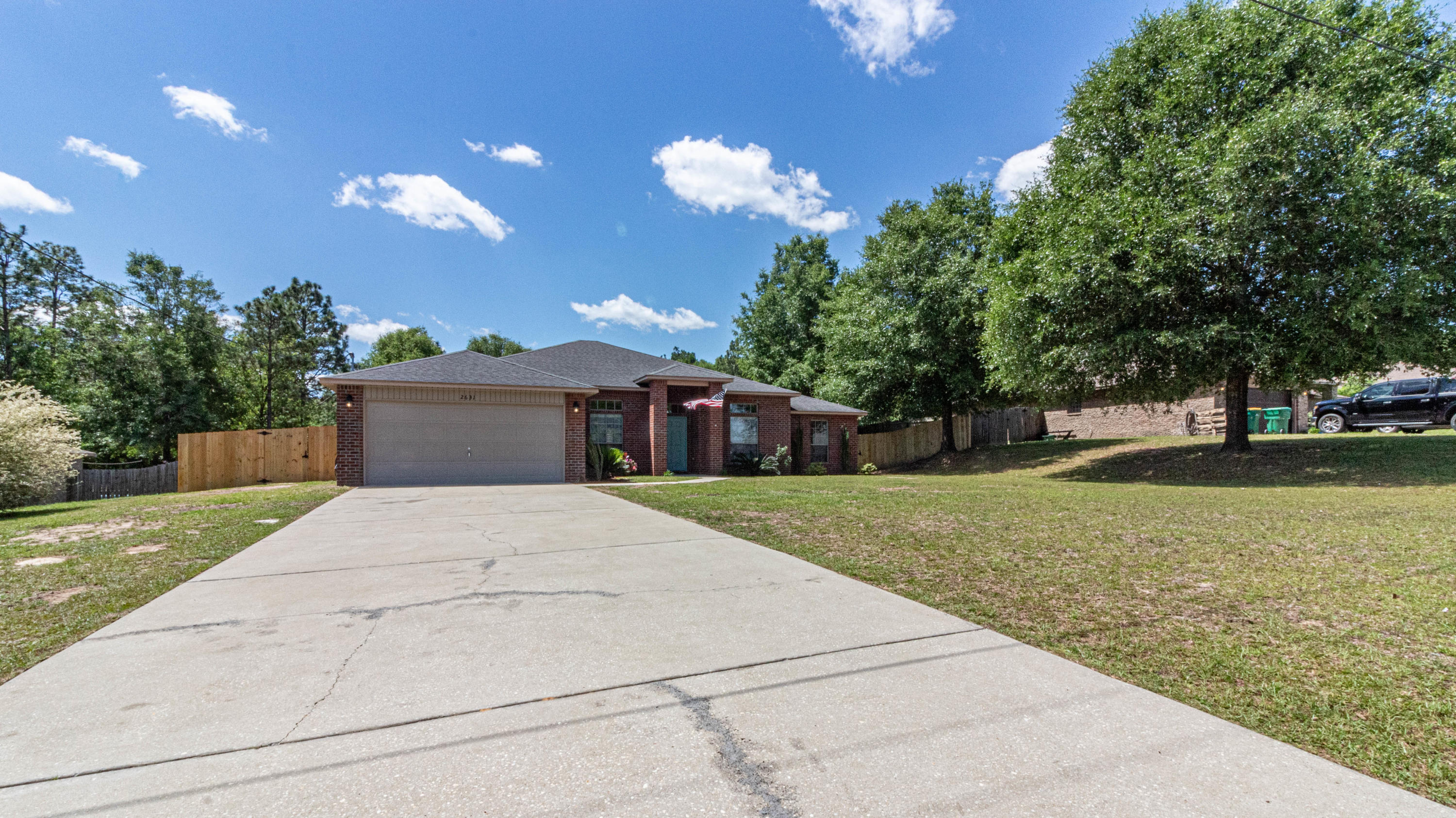 SILVER SPRINGS EST - Residential