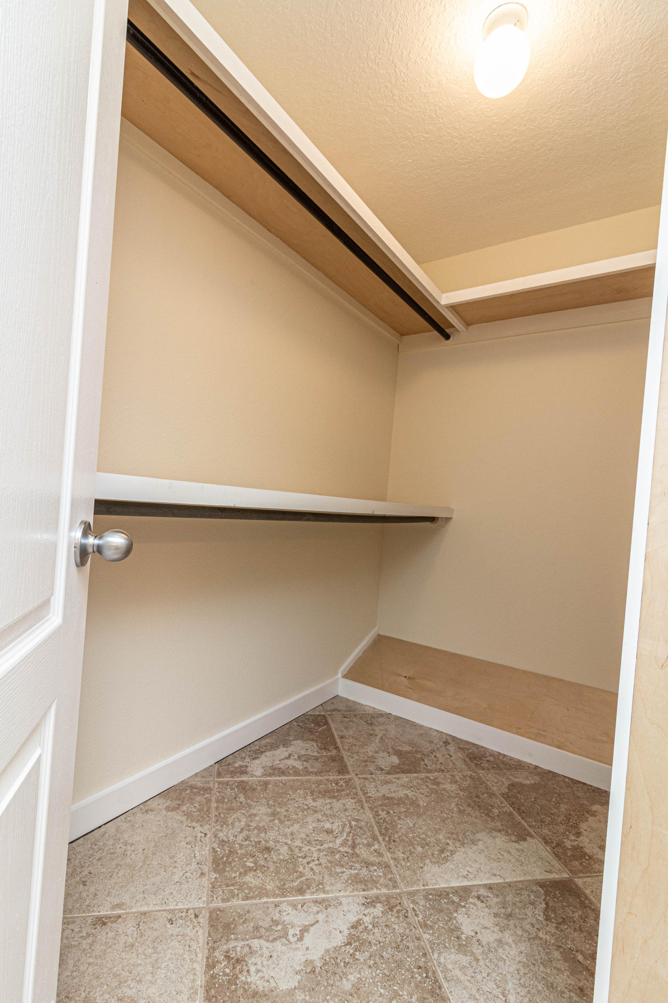 SILVER SPRINGS EST - Residential