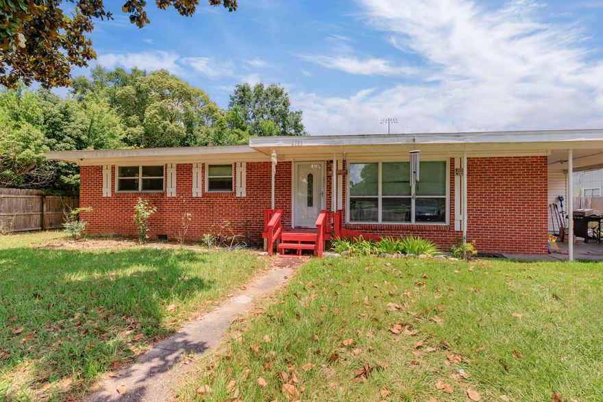 3 bedroom 2 full bath home is located in Milton with convenient access to Milton High School, restaurants, shopping, Hwy 90, and I-10. Upon entry, a large open living room featuring original hardwood flooring greets you. This flows into the kitchen, featuring stainless appliances and new LVP flooring. On the back side of the home, there is a massive handicap accessible family room with a fireplace. Large fenced in back yard with a 20x25 workshop with solar power. All bedrooms and bathrooms also feature new LVP flooring. There is NO CARPET in this home. Book your showing for this move-in ready home and make it yours today!