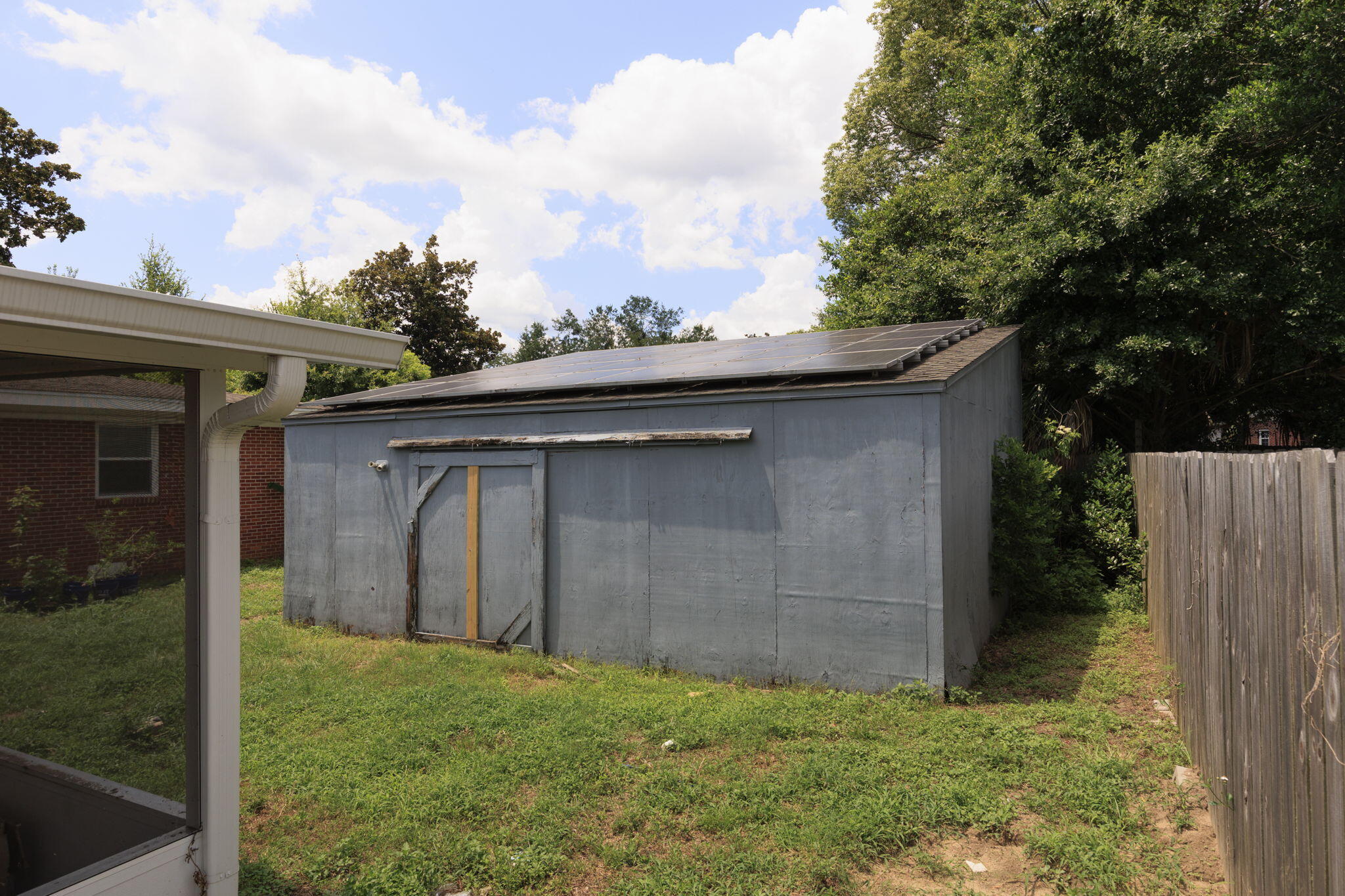 MEADOWBROOK - Residential