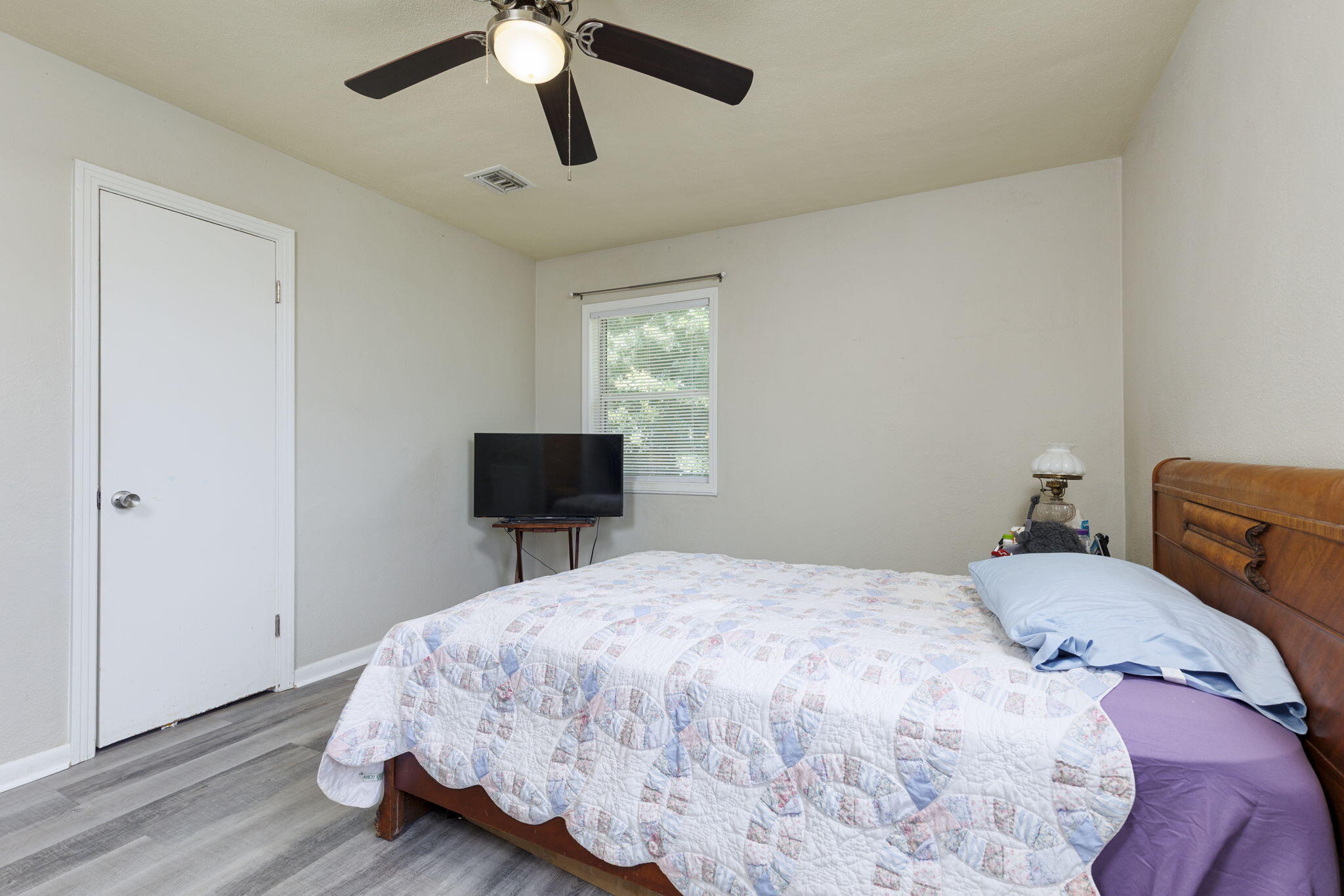 MEADOWBROOK - Residential