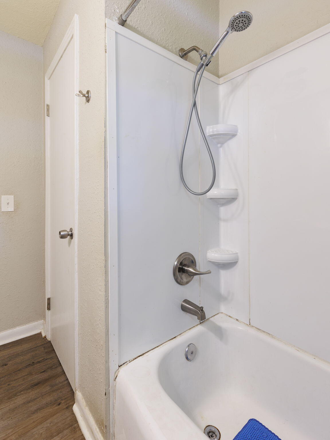 MEADOWBROOK - Residential