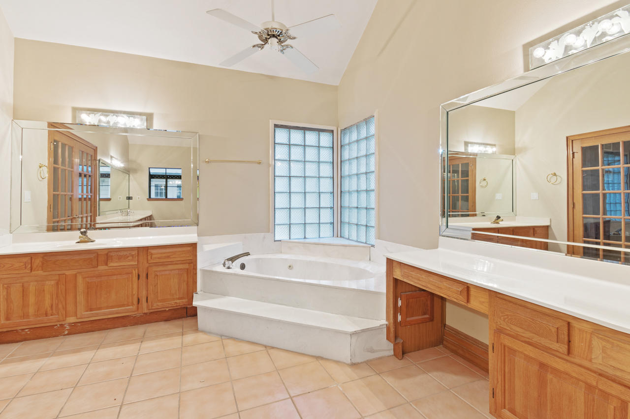 RAINTREE ESTATES #2 - Residential