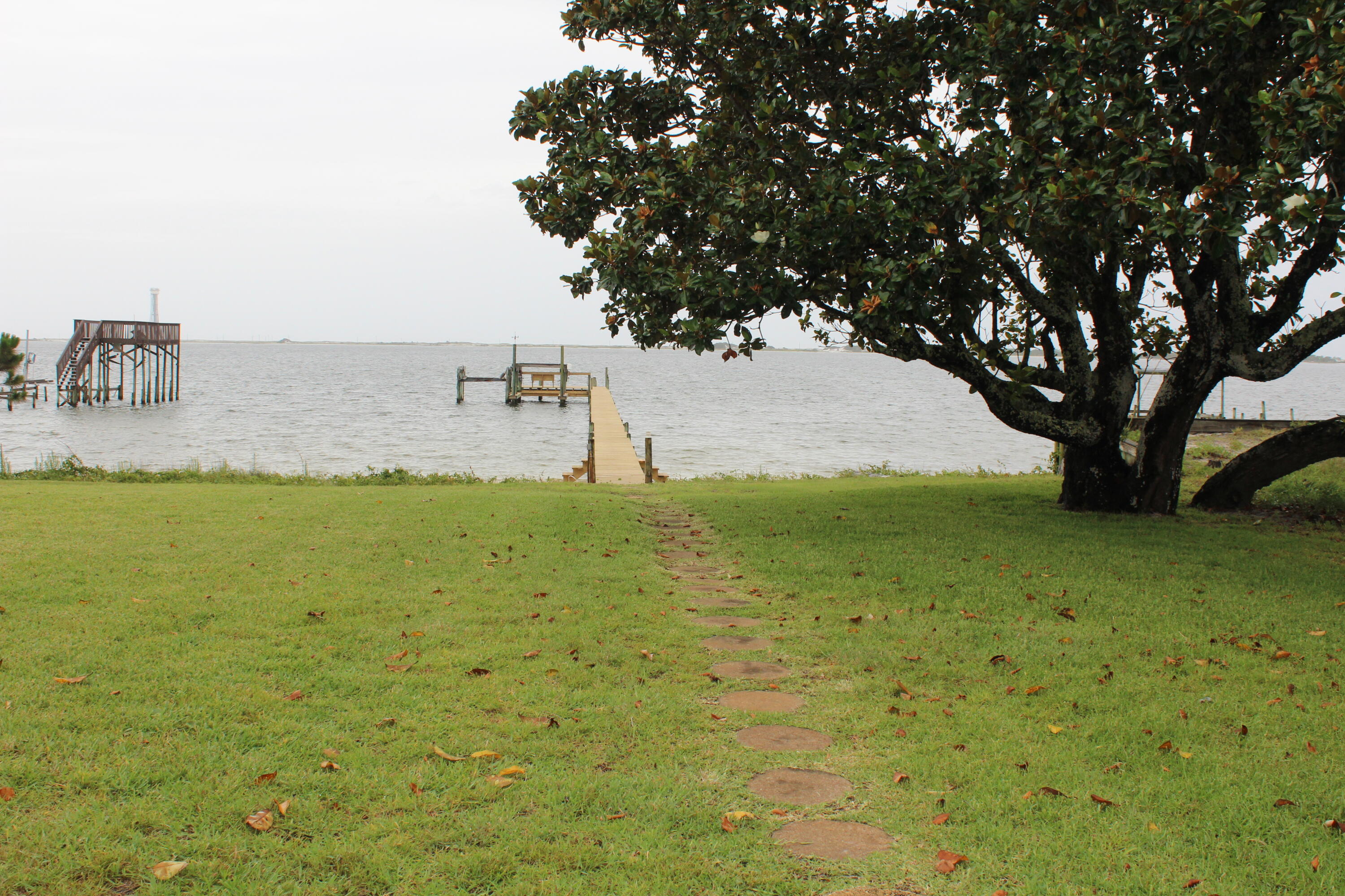 WYNNEHAVEN BEACH - Residential