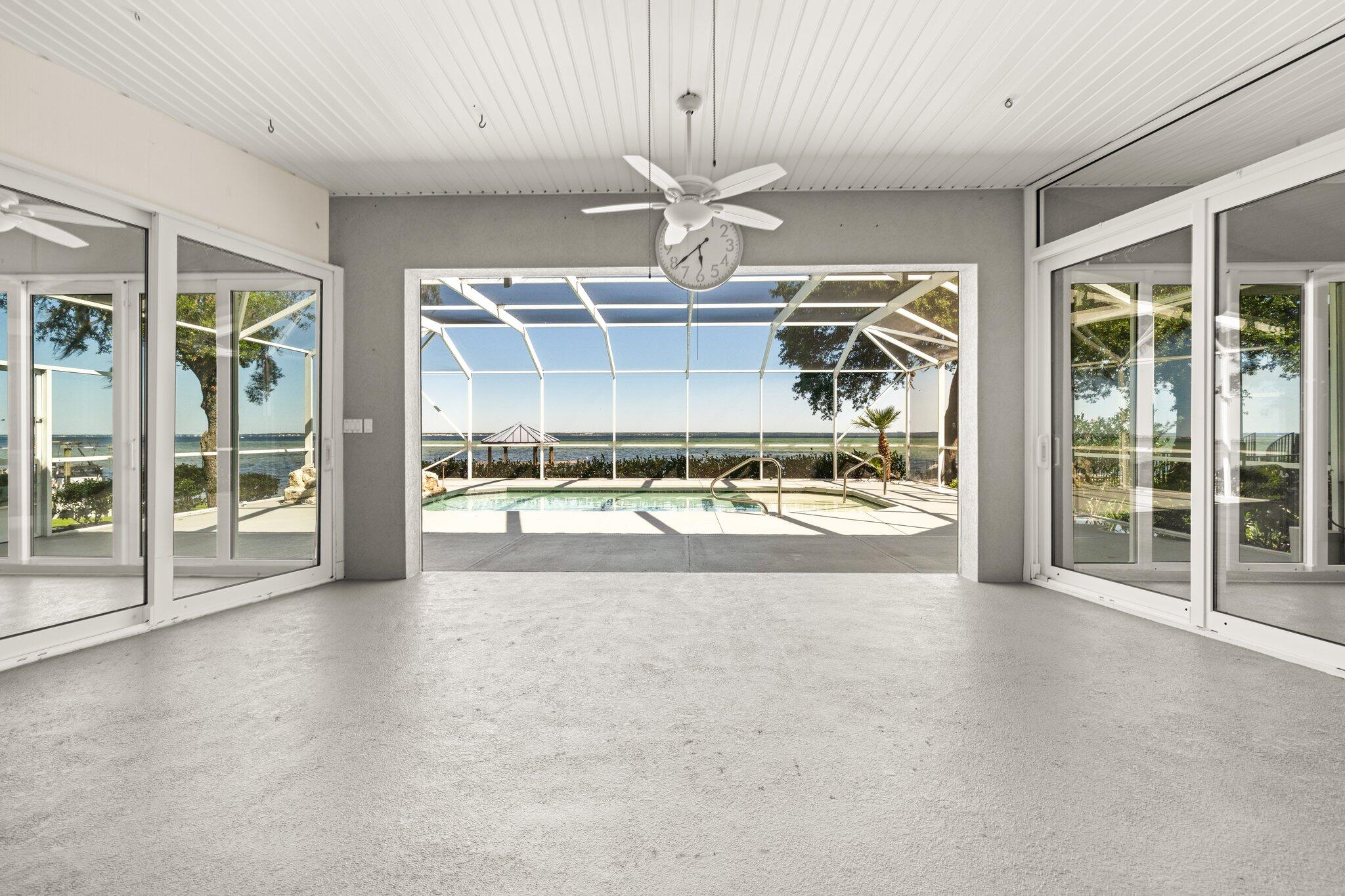 CALHOUN S/D TO DESTIN - Residential