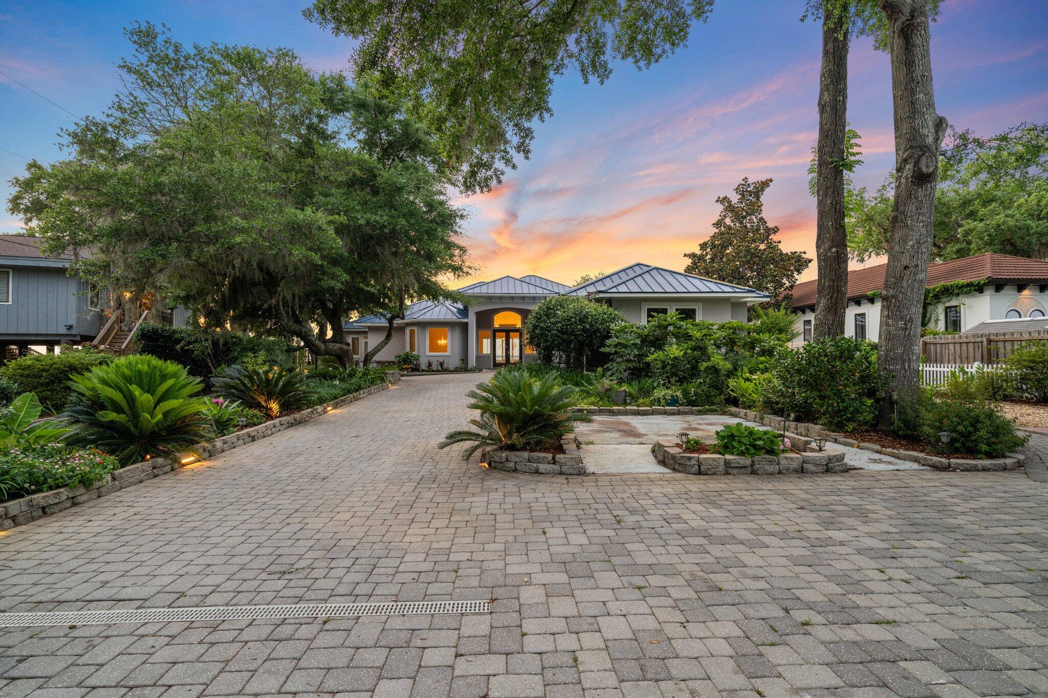 CALHOUN S/D TO DESTIN - Residential