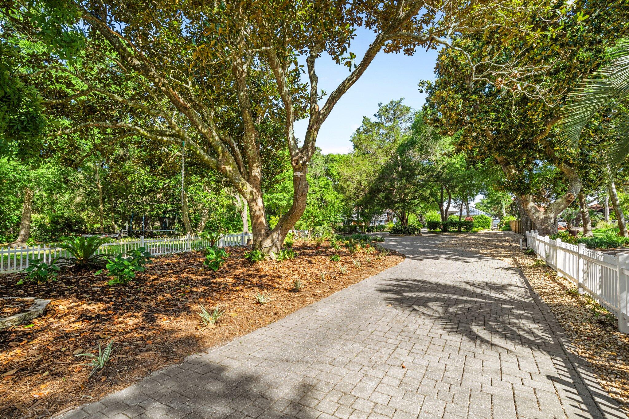 CALHOUN S/D TO DESTIN - Residential