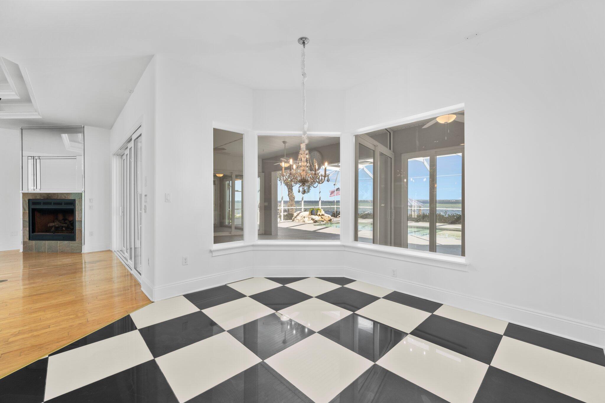 CALHOUN S/D TO DESTIN - Residential