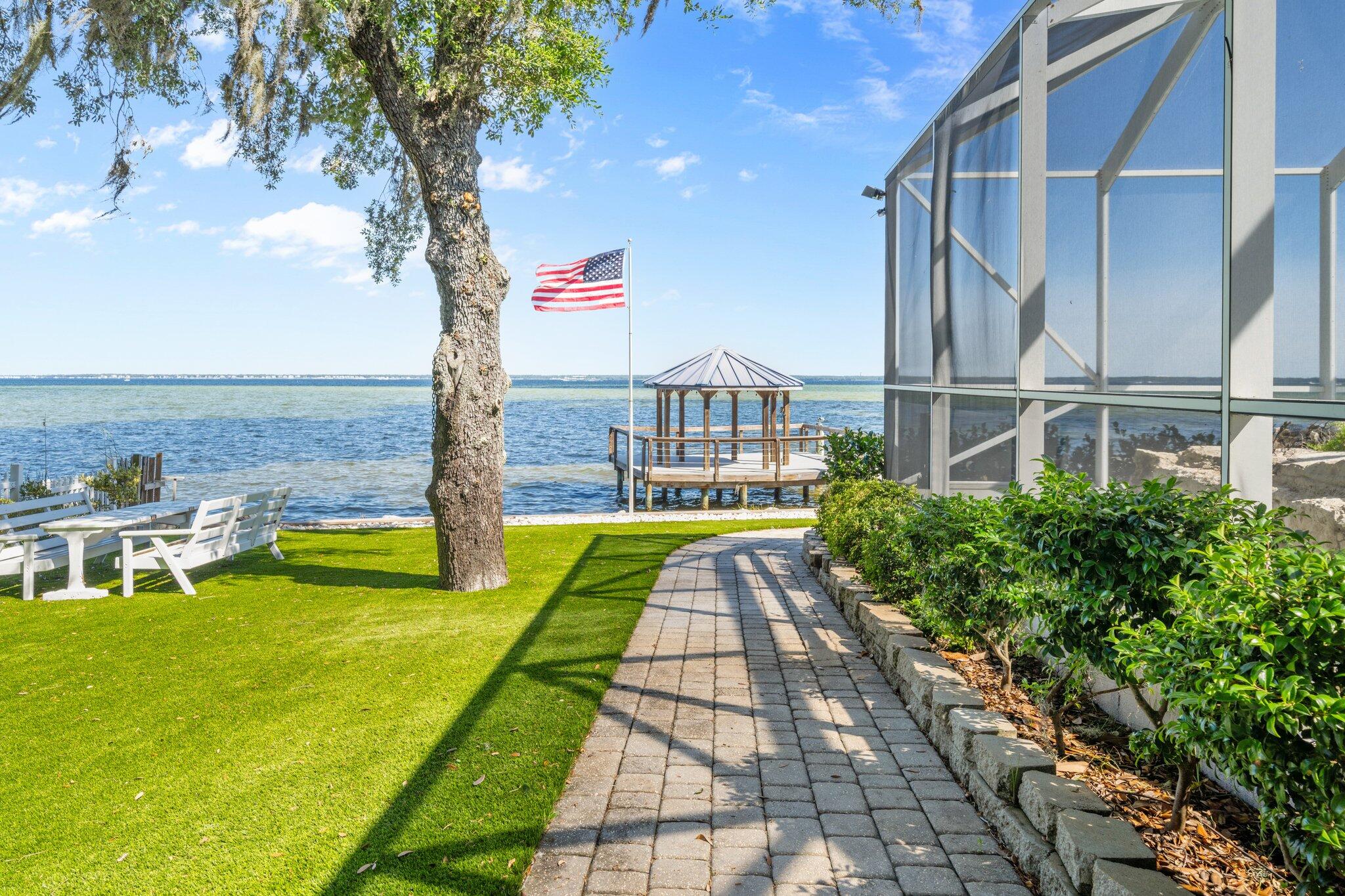 CALHOUN S/D TO DESTIN - Residential