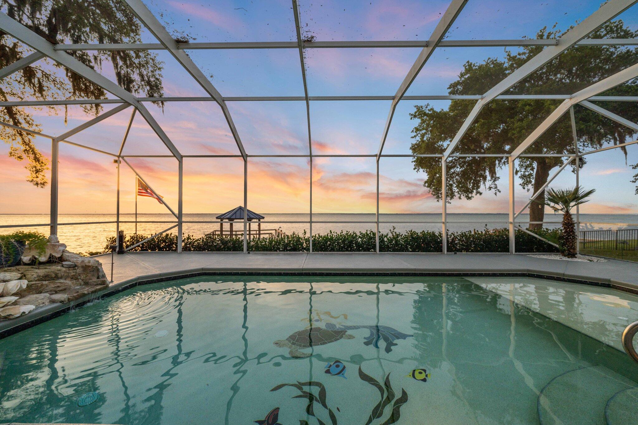 CALHOUN S/D TO DESTIN - Residential
