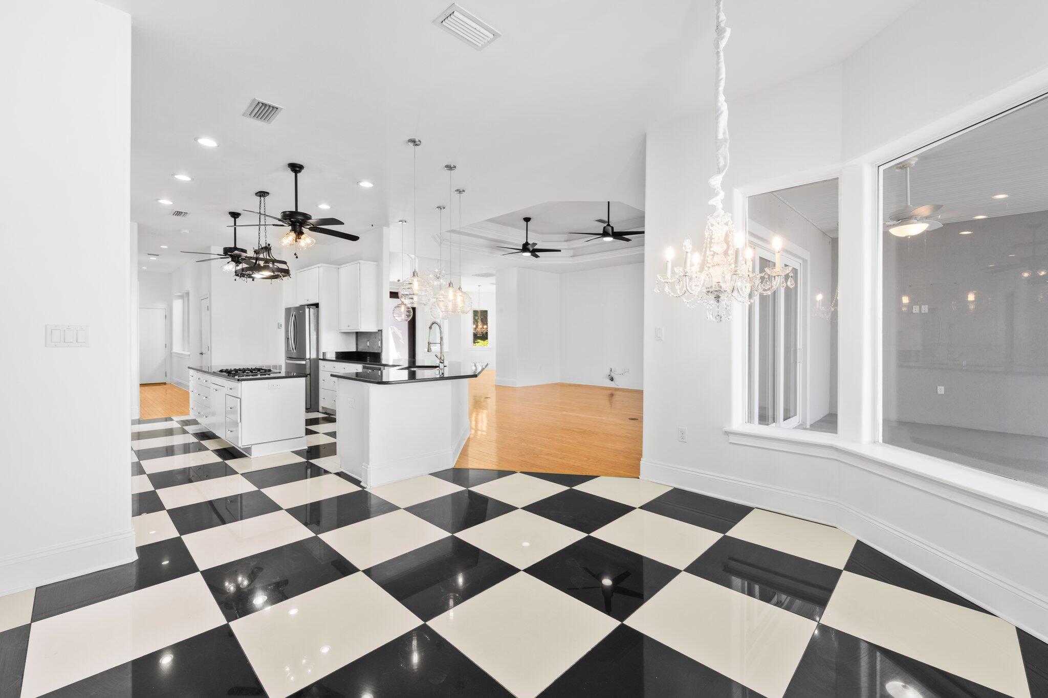 CALHOUN S/D TO DESTIN - Residential