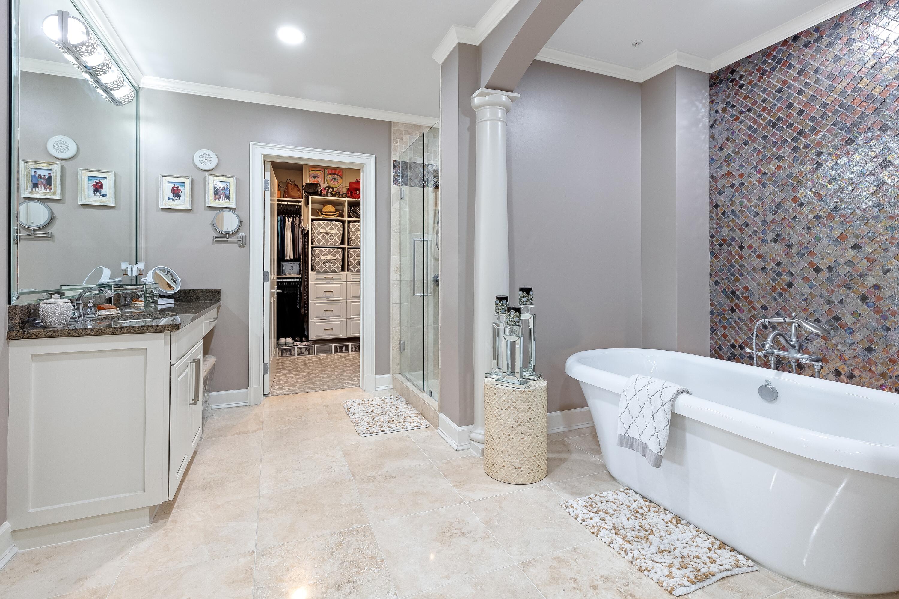 ONE WATER PLACE AT KELLY PLANTATION - Residential