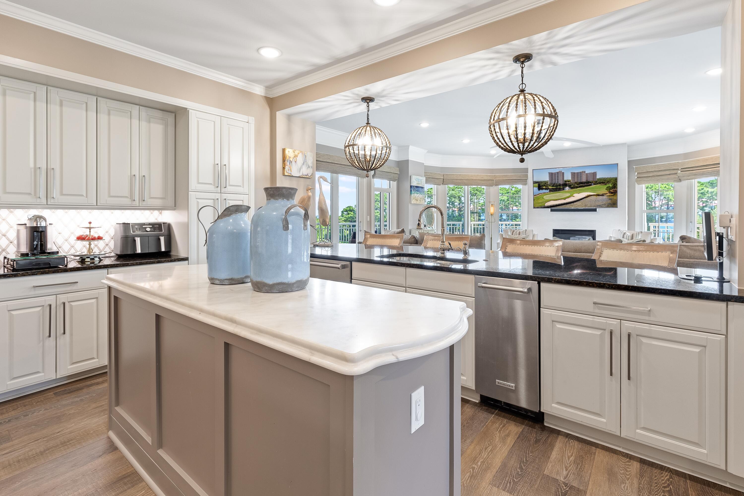 ONE WATER PLACE AT KELLY PLANTATION - Residential
