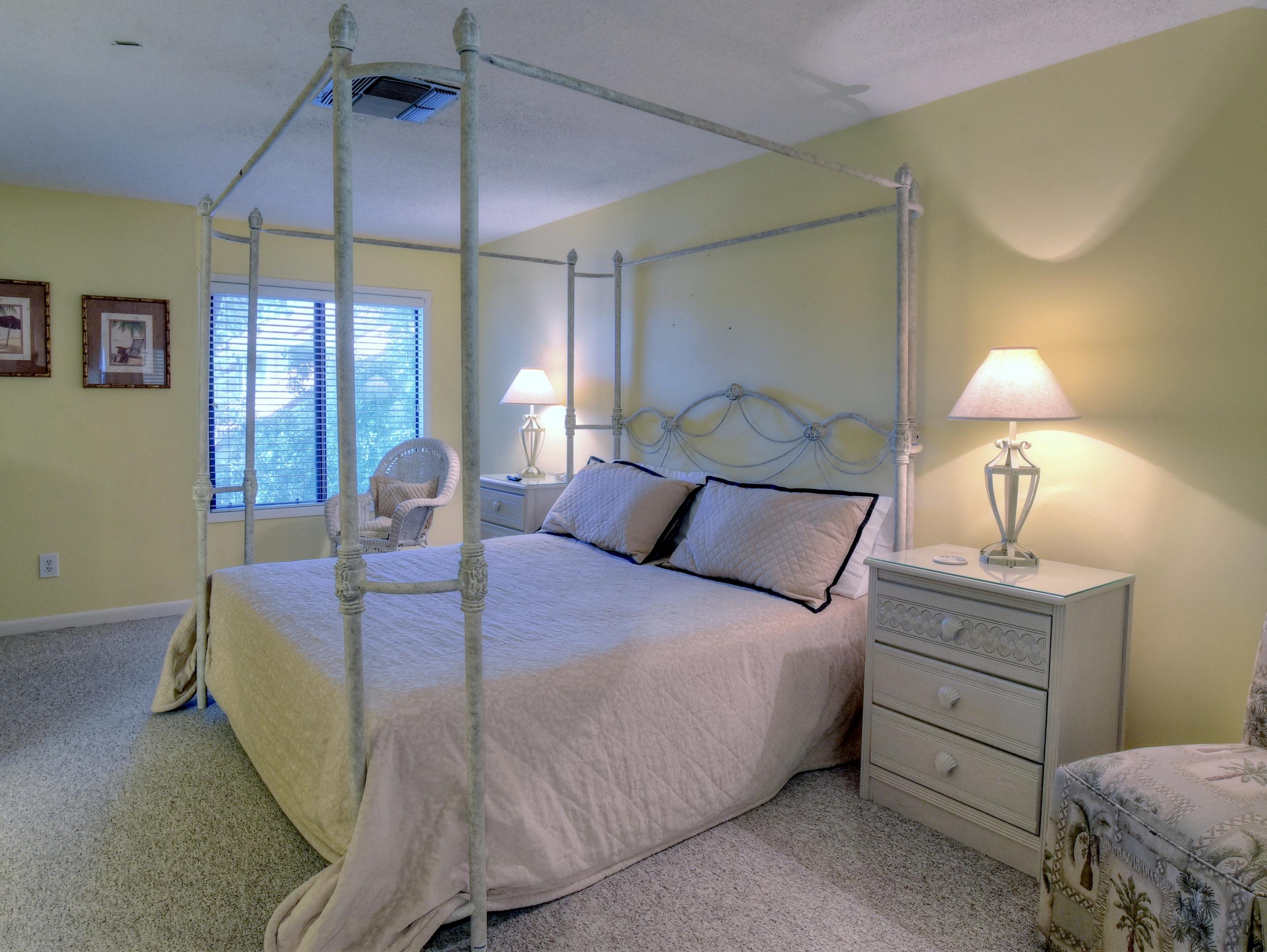 BEACHWALK VILLAS PH 05 - Residential Lease