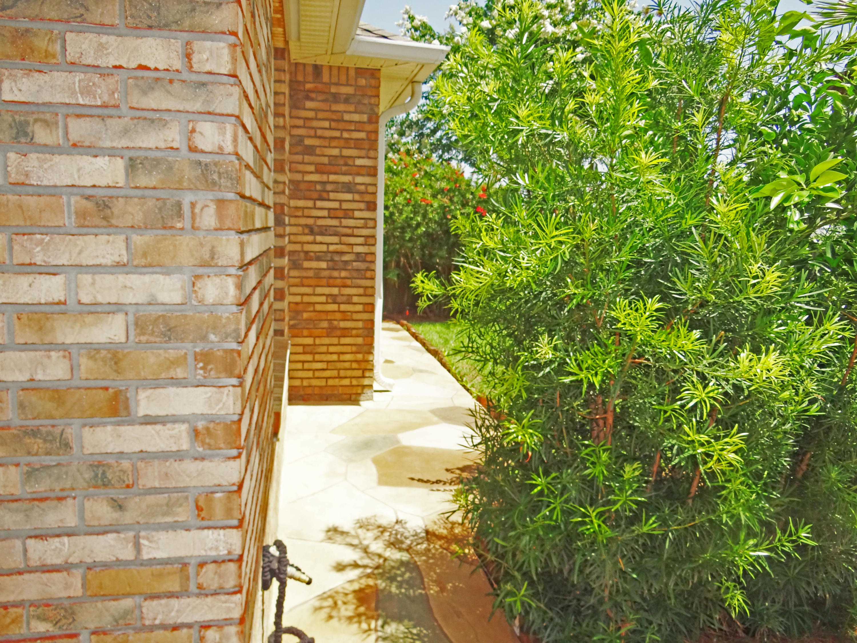 AVALON BEACH ESTATES - Residential