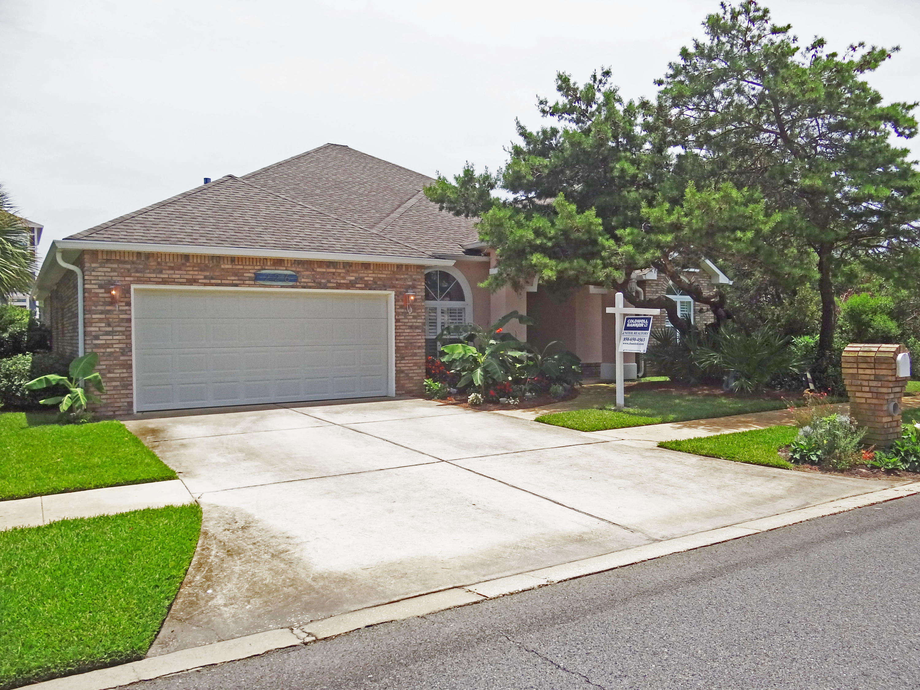 AVALON BEACH ESTATES - Residential