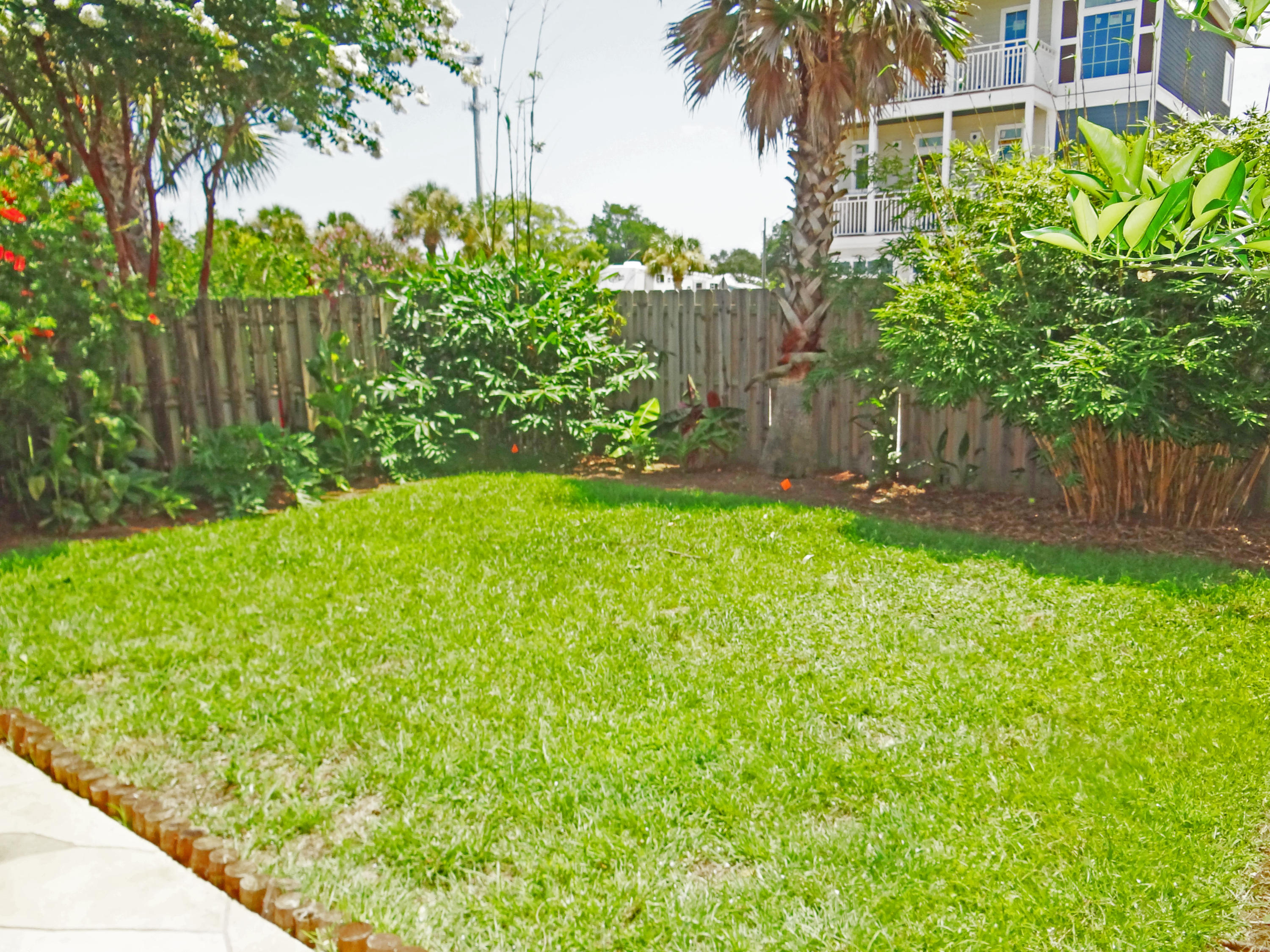 AVALON BEACH ESTATES - Residential