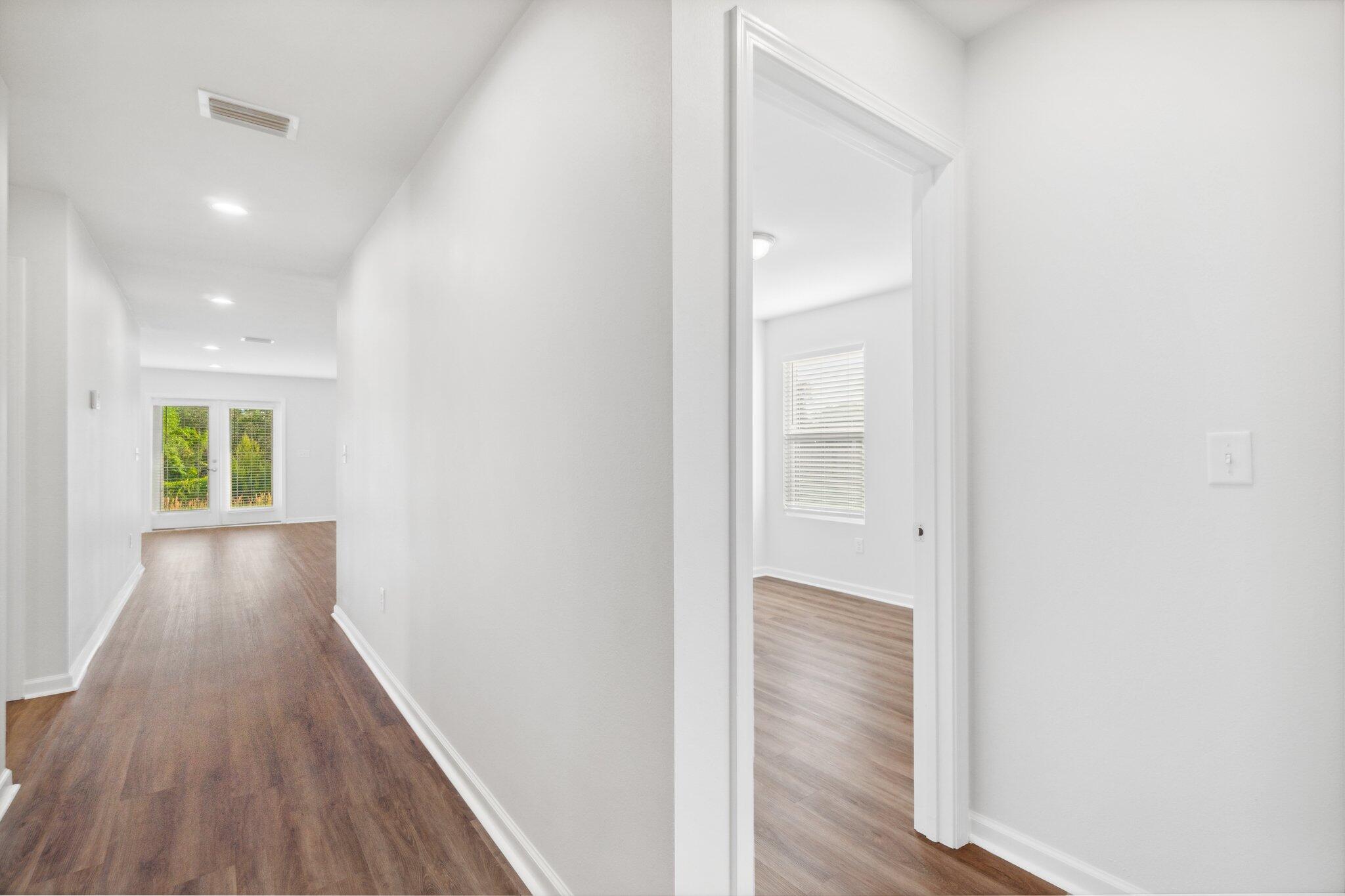 CROSS CREEK - Residential Lease