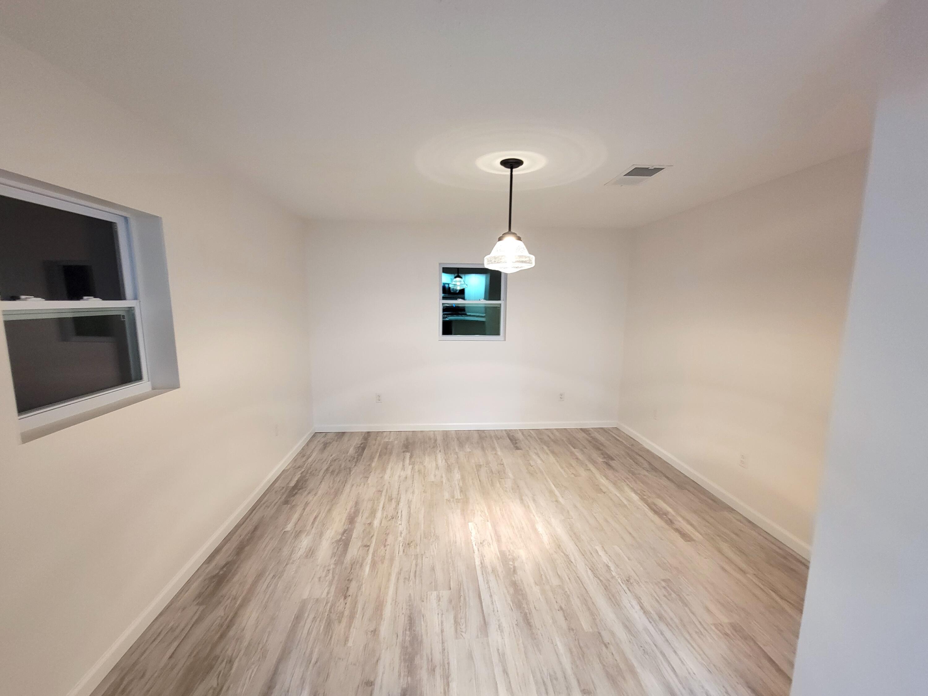 Morris Addn To Crestview - Residential