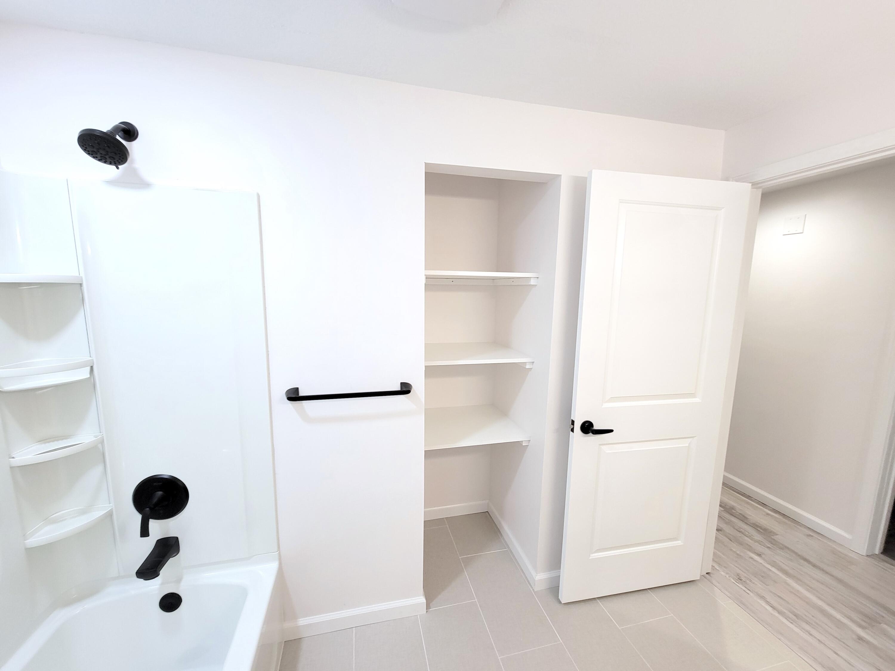 Morris Addn To Crestview - Residential