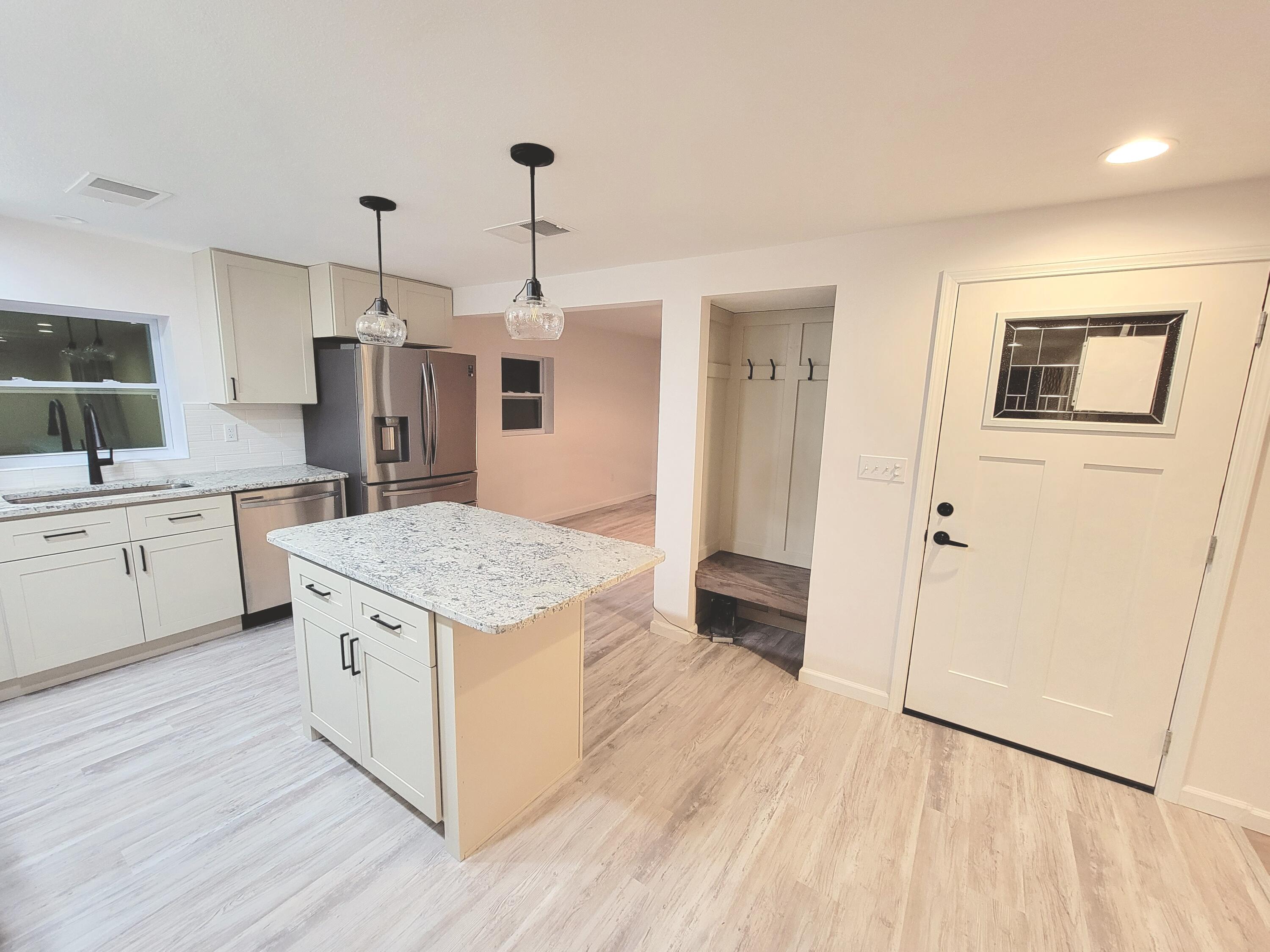 Morris Addn To Crestview - Residential