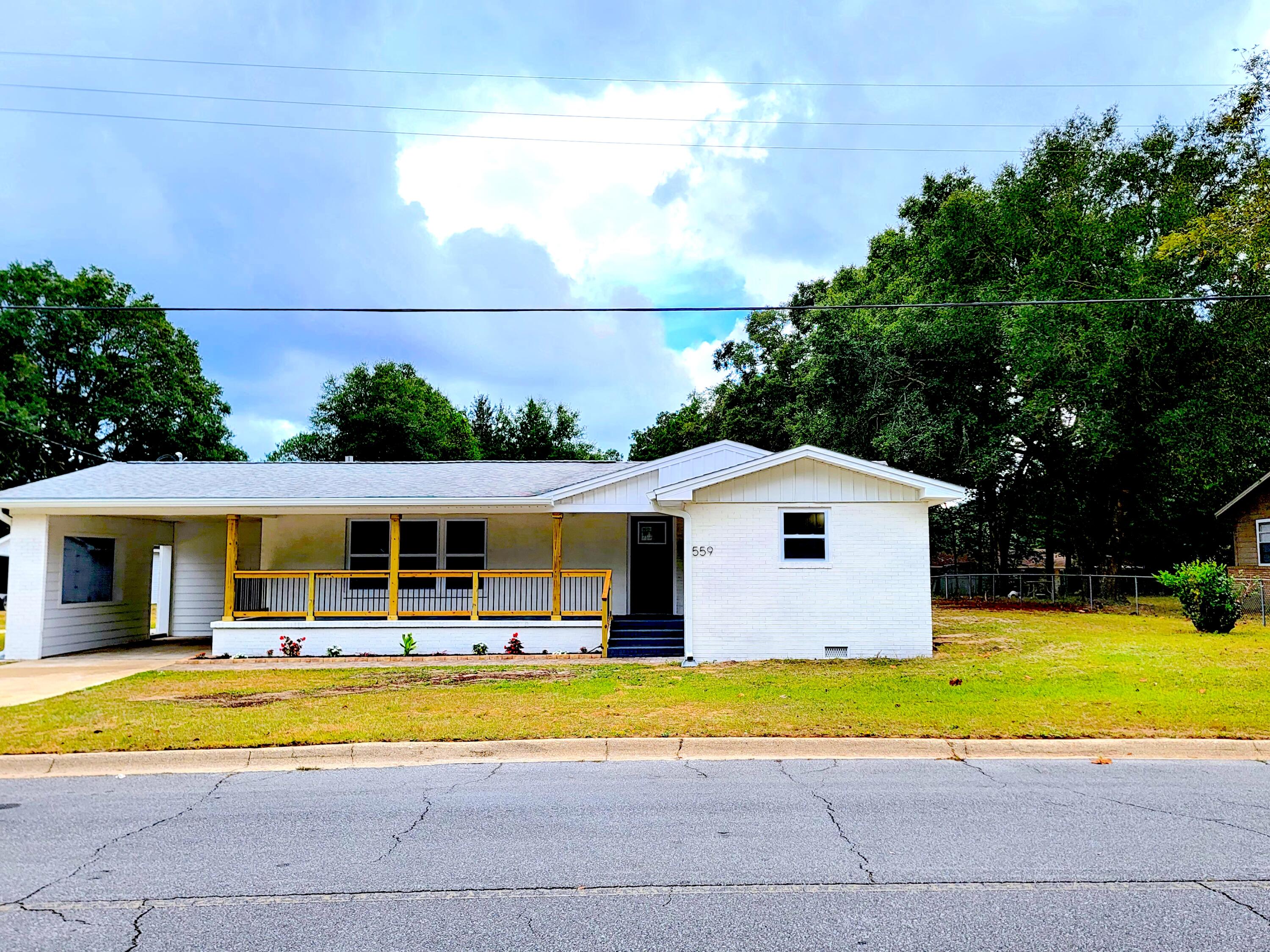 Morris Addn To Crestview - Residential