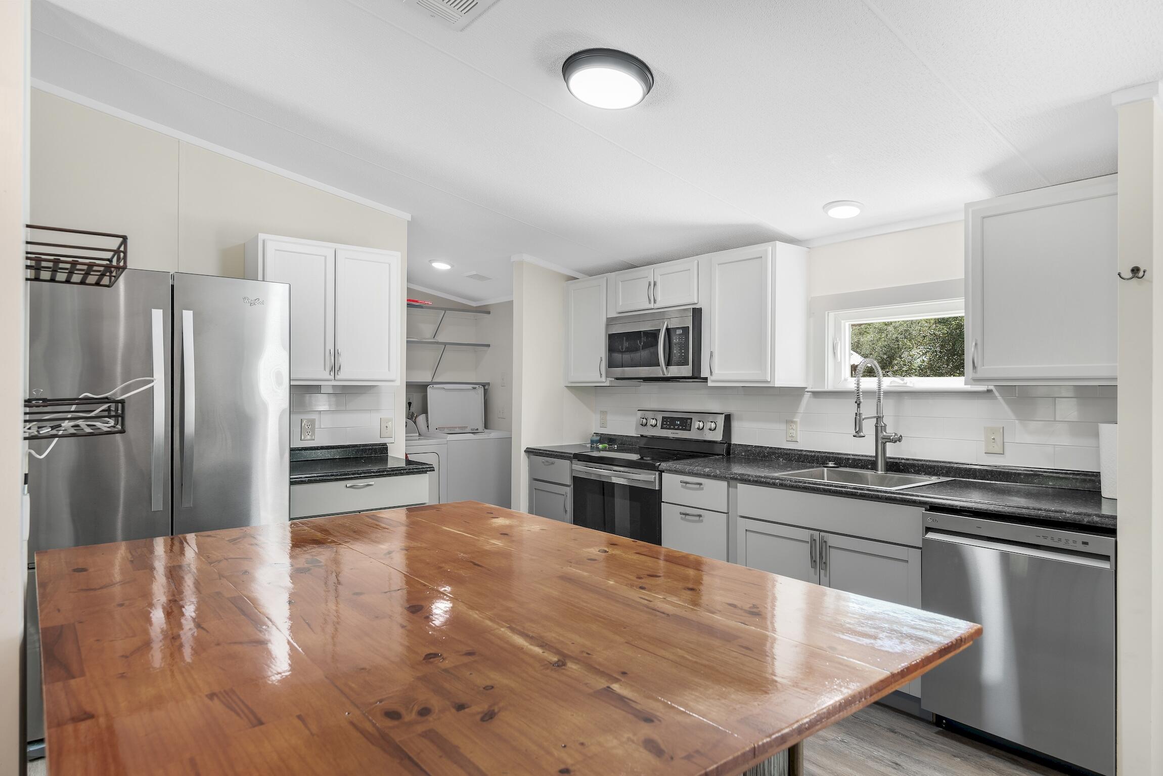 HIGH RIDGE ESTATES - Residential Lease