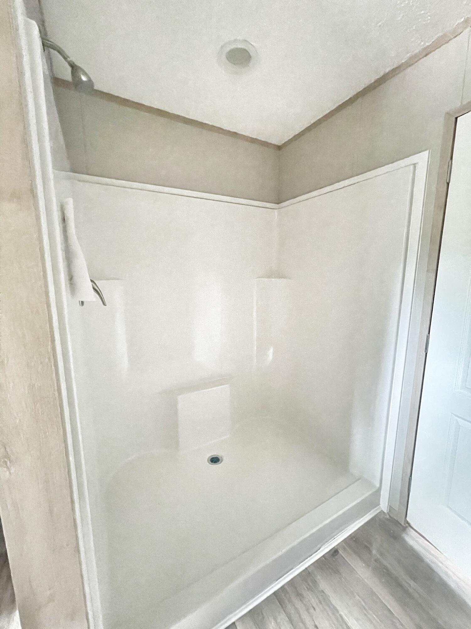 OAKWOOD LAKES ESTATES - Residential