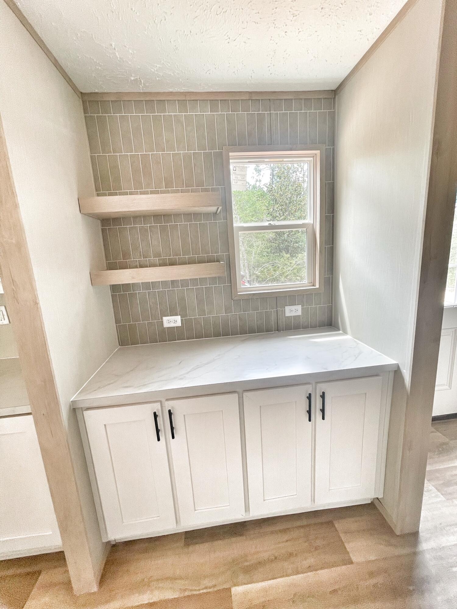 OAKWOOD LAKES ESTATES - Residential