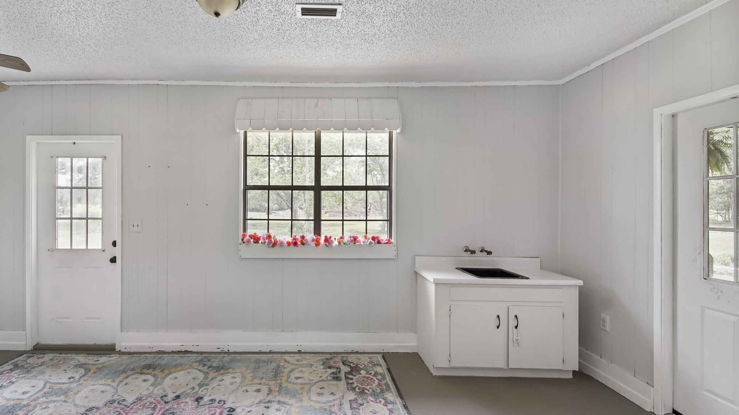 MEETS & BOUNDS - Residential