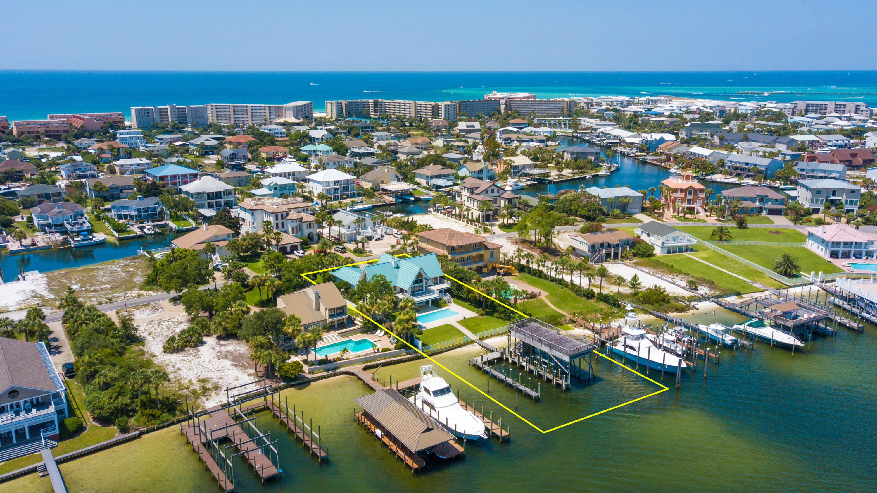 HOLIDAY ISLE - Residential