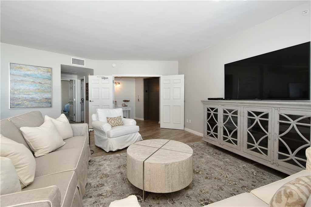 ST. MAARTEN AT SILVER SHELLS - Residential