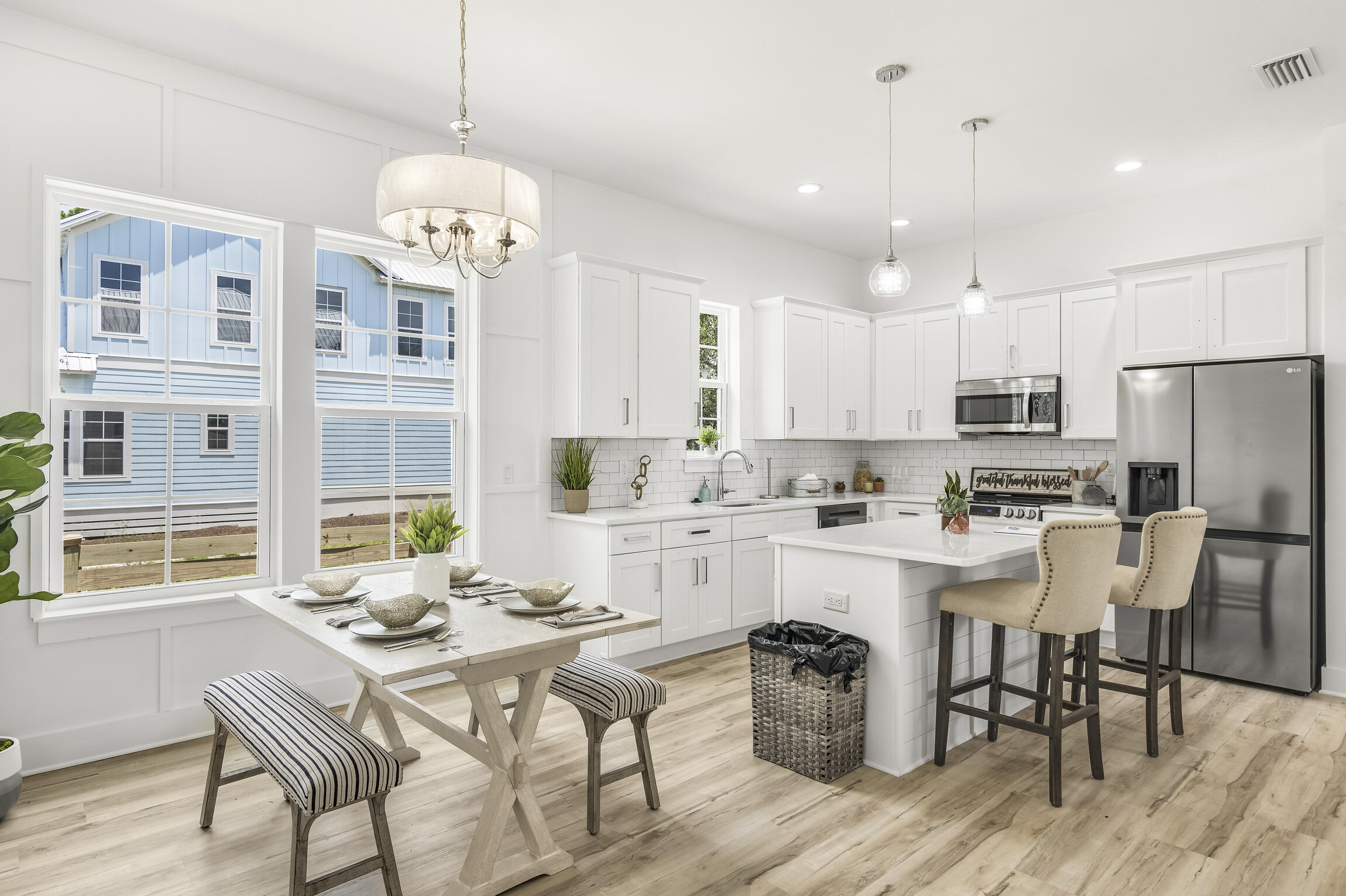 HIDDEN GROVE - Residential