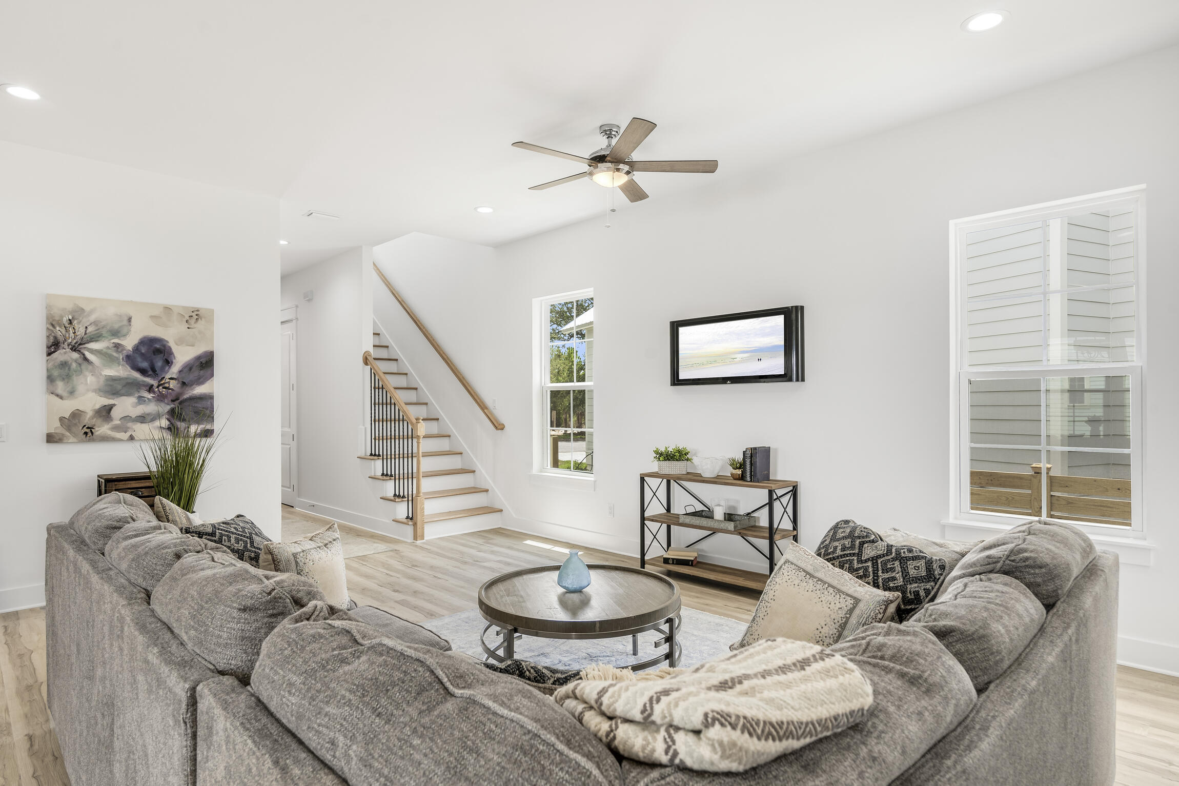 HIDDEN GROVE - Residential