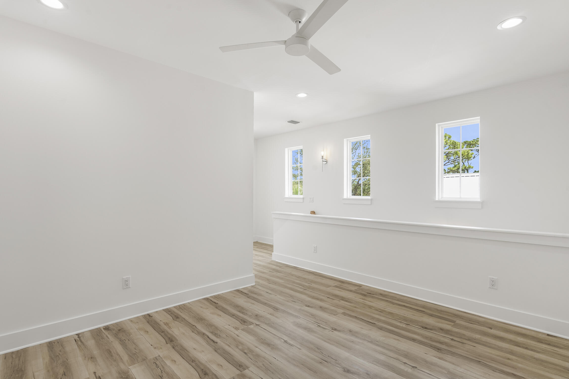 HIDDEN GROVE - Residential