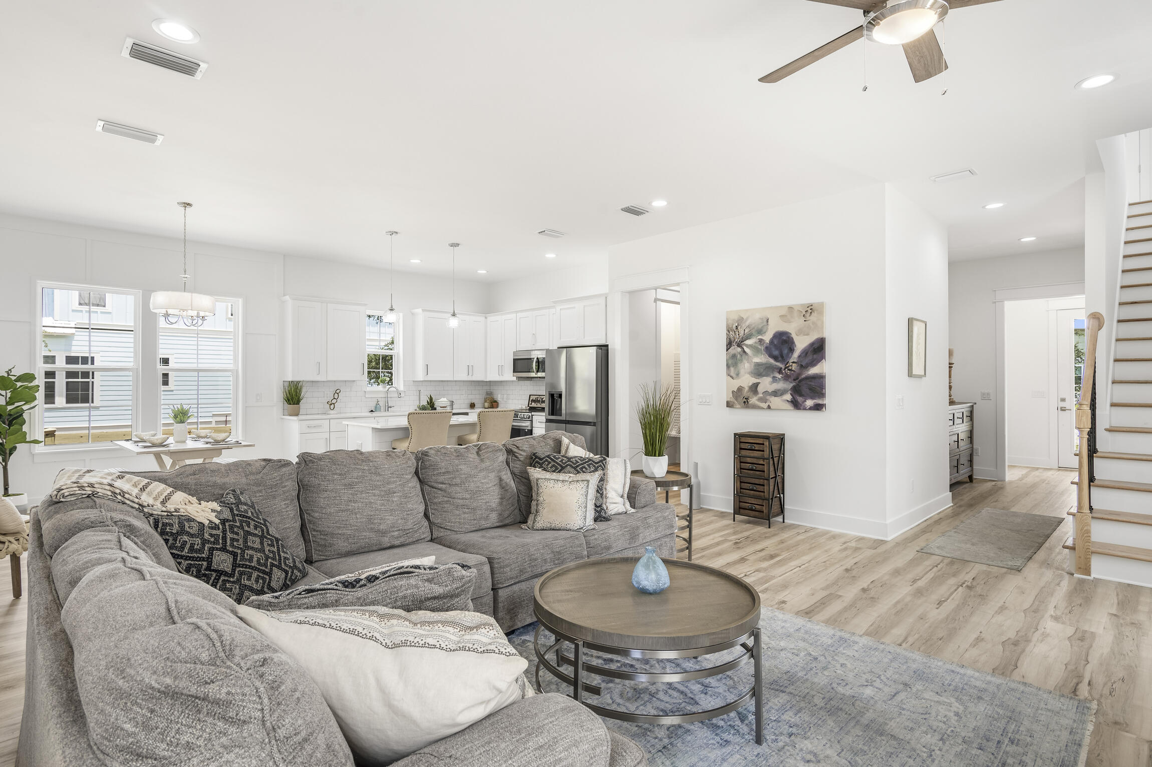 HIDDEN GROVE - Residential