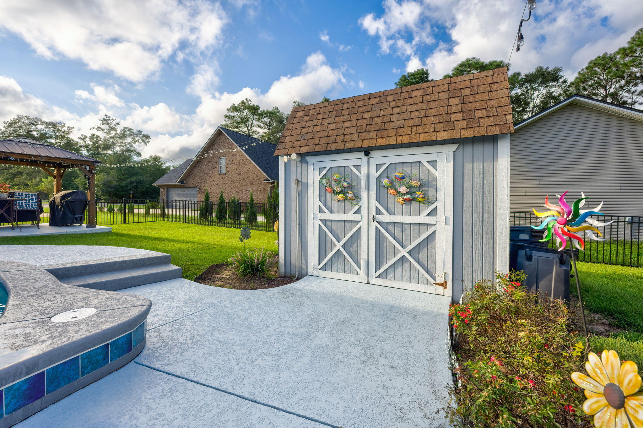 NO RECORDED SUBDIVISION - Residential